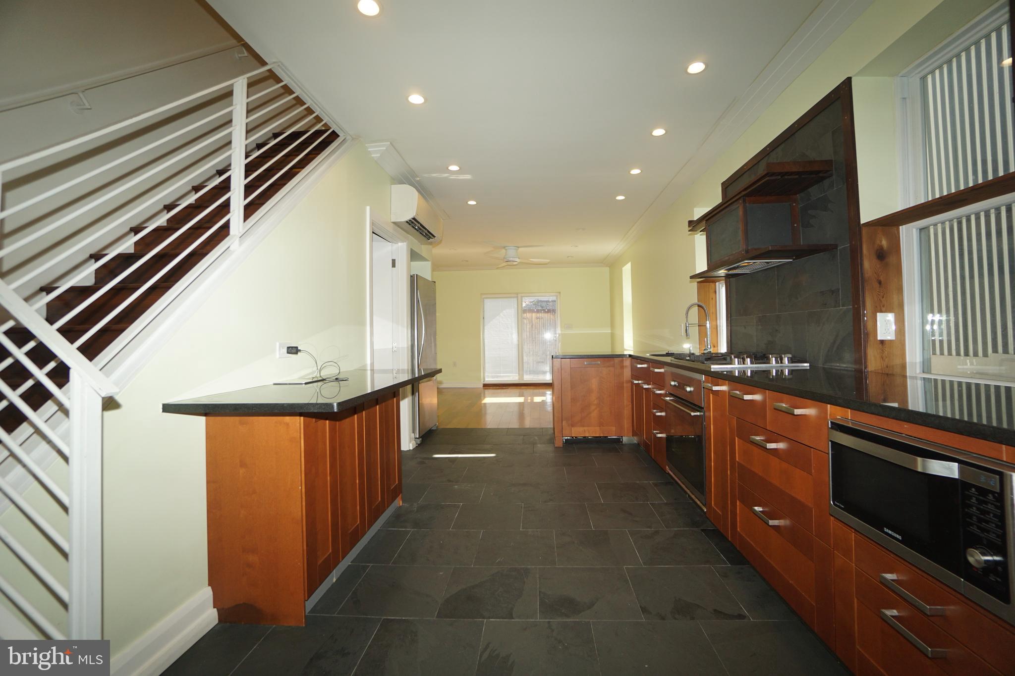 1707 N HOWARD STREET