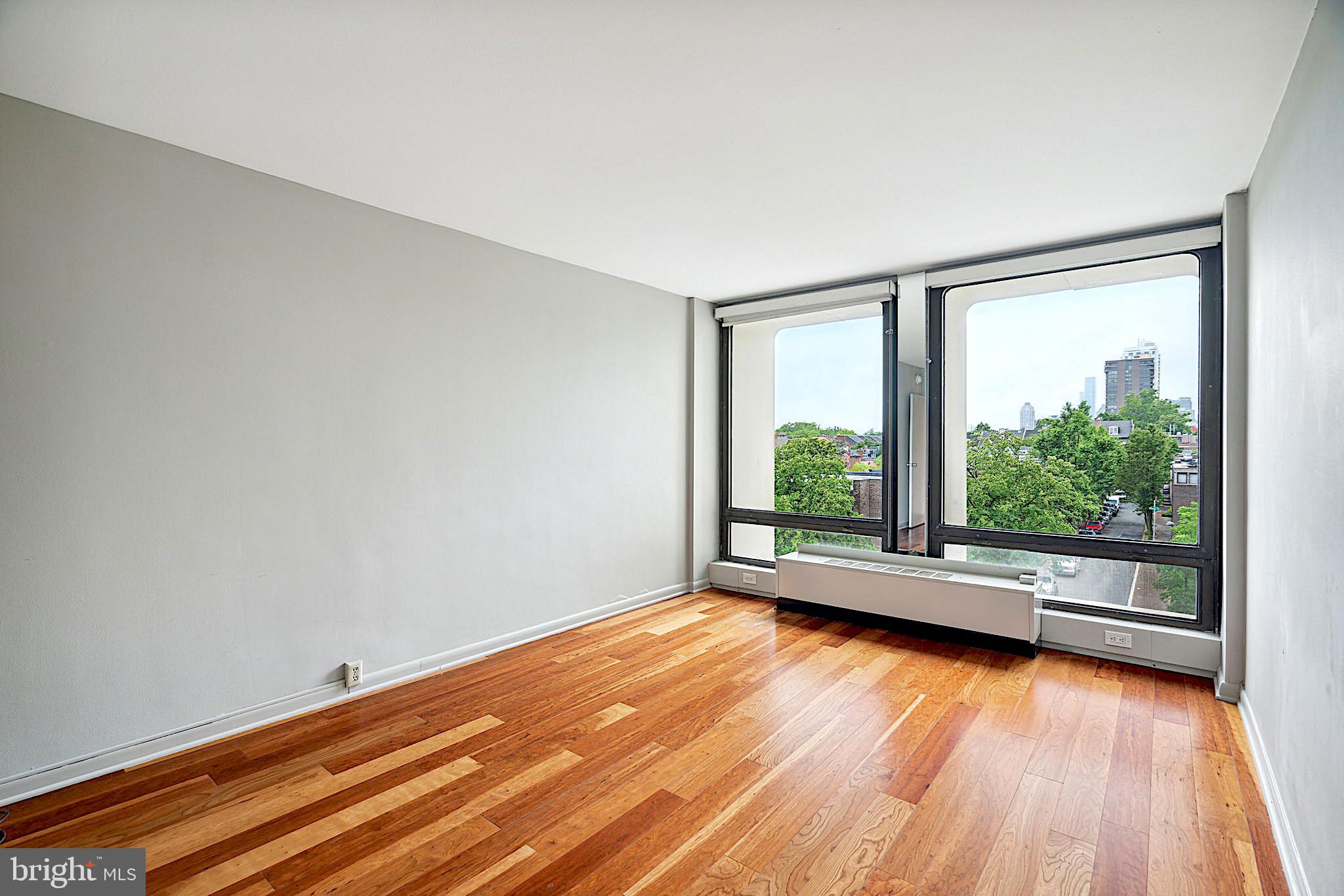 220 LOCUST STREET 3H