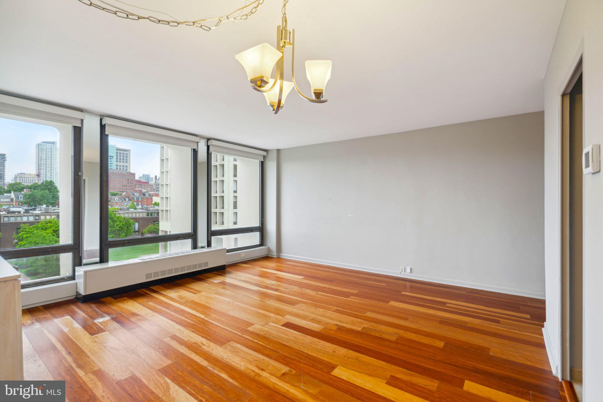 220 LOCUST STREET 3H