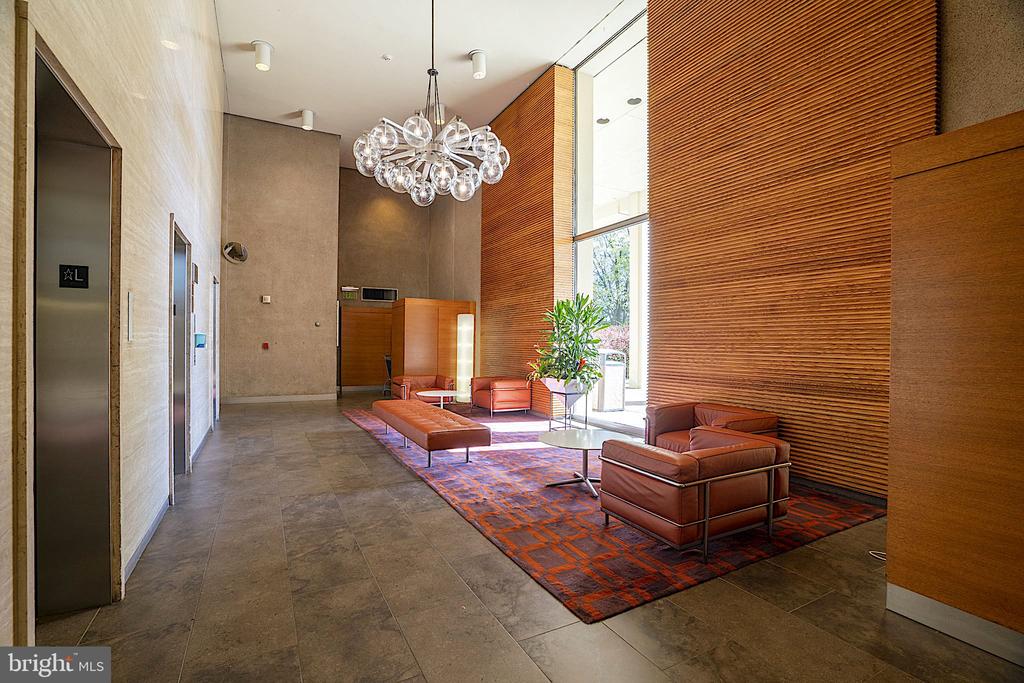 220 LOCUST STREET 3H
