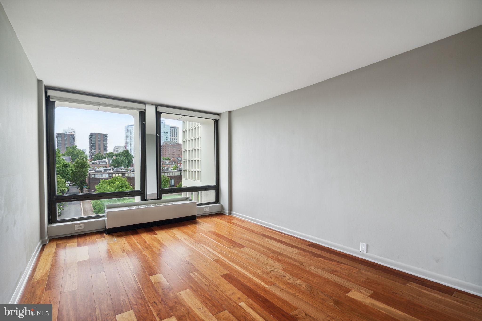 220 LOCUST STREET 3H