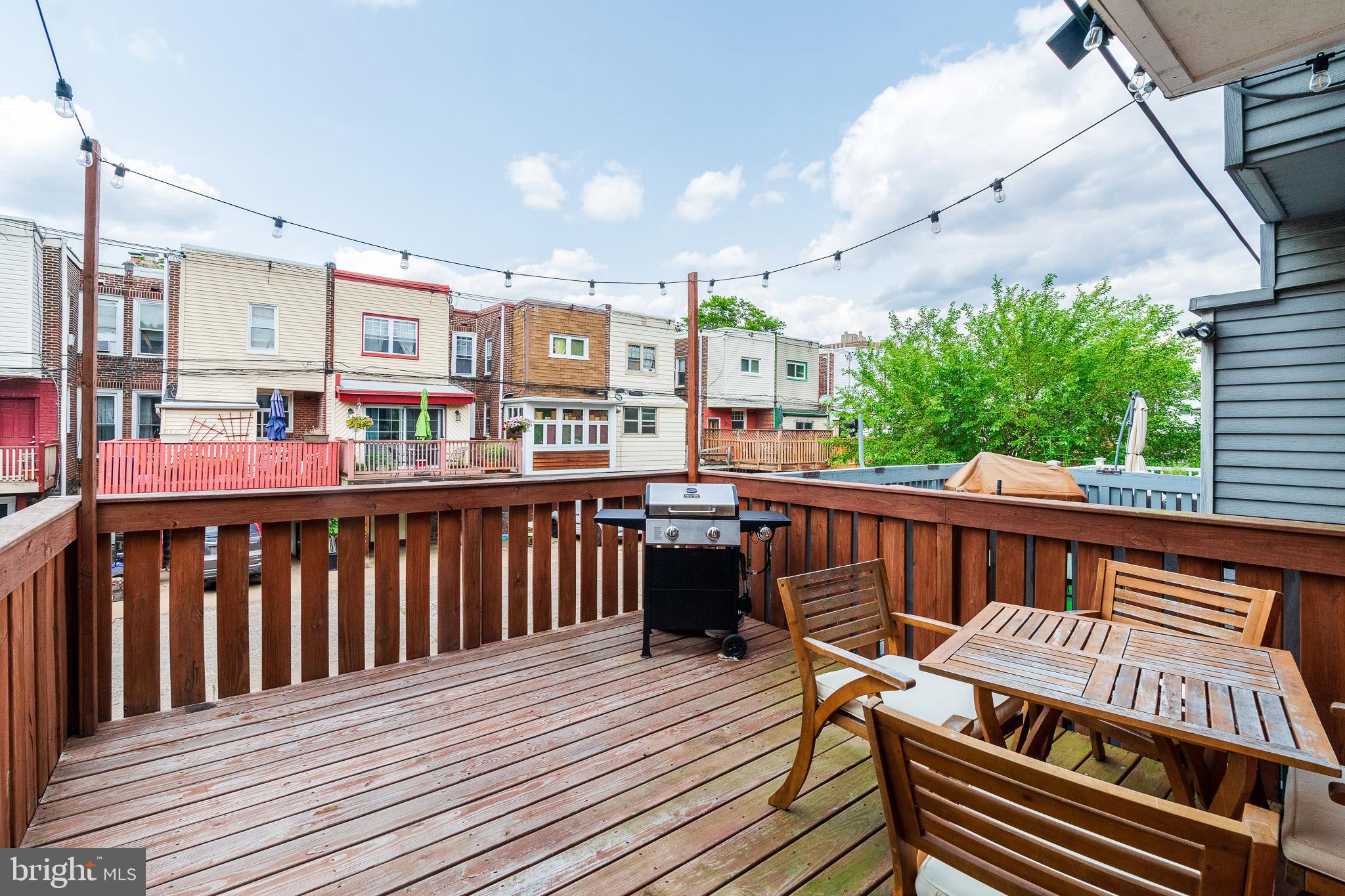 4841 LARCHWOOD AVENUE