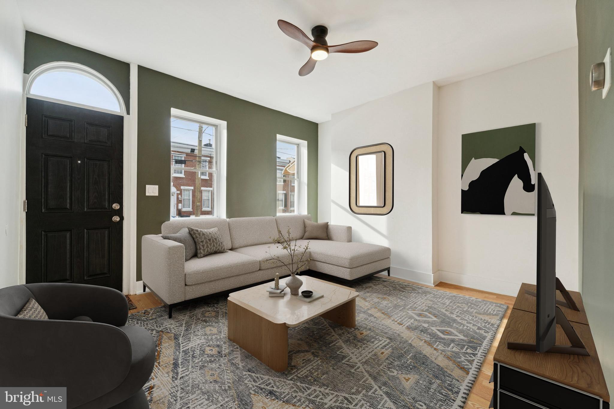 2353 E HUNTINGDON STREET