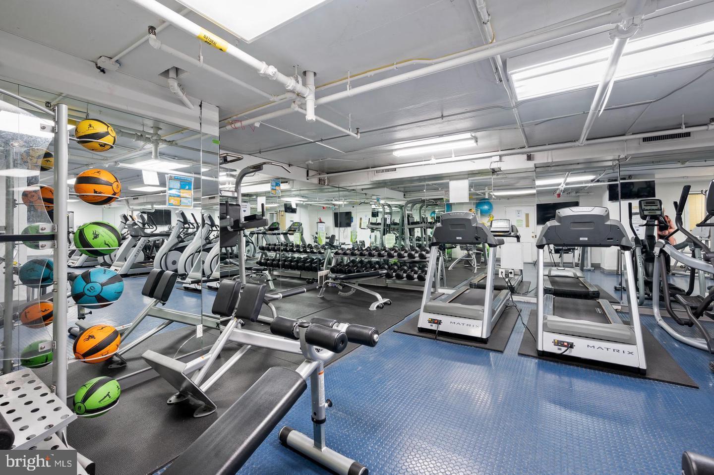 2101 CHESTNUT STREET 1426