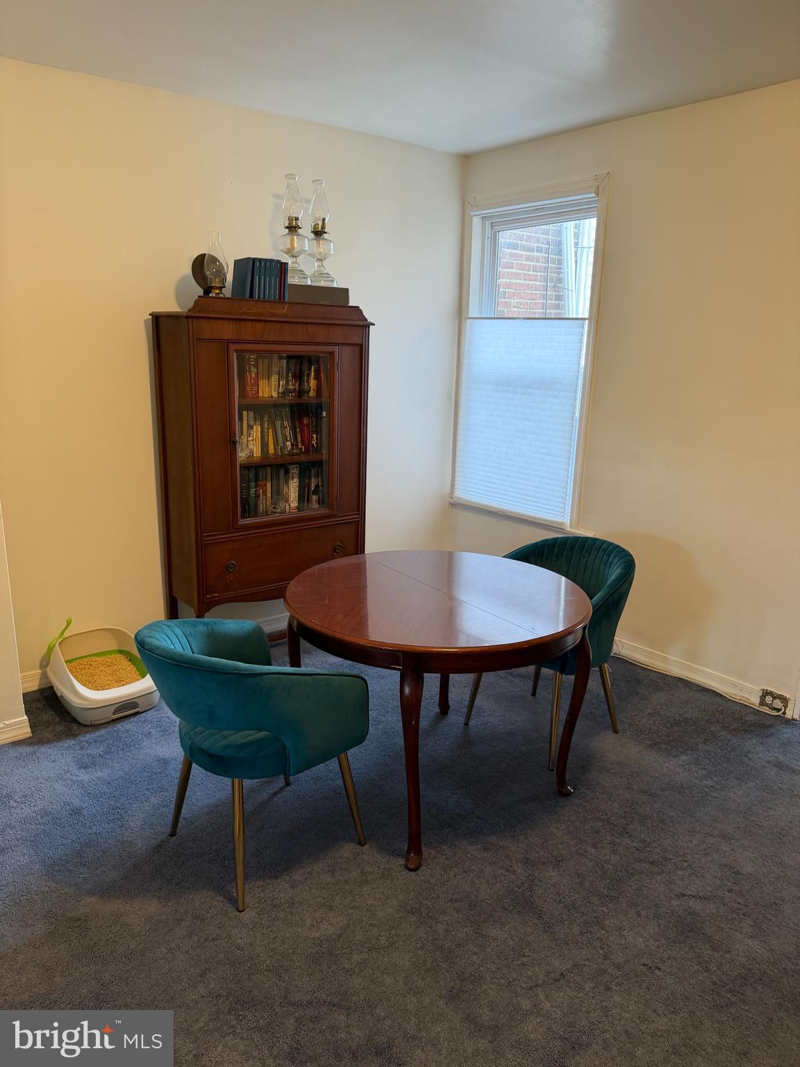 5624 N WARNOCK STREET