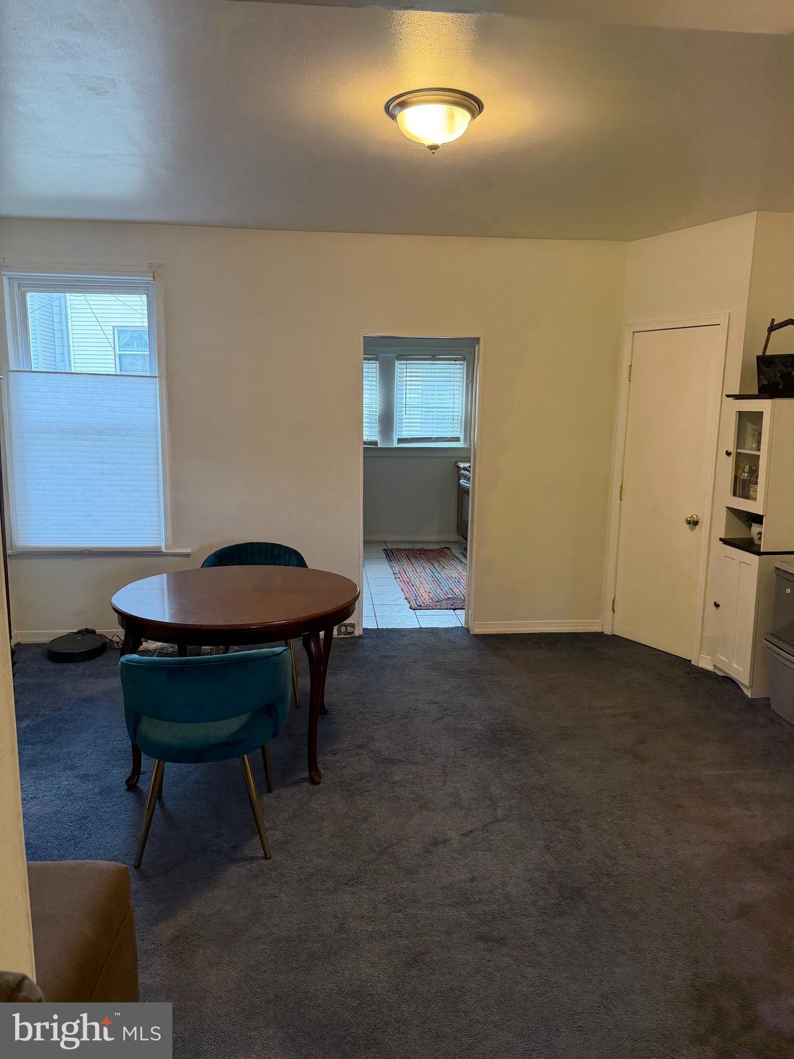 5624 N WARNOCK STREET