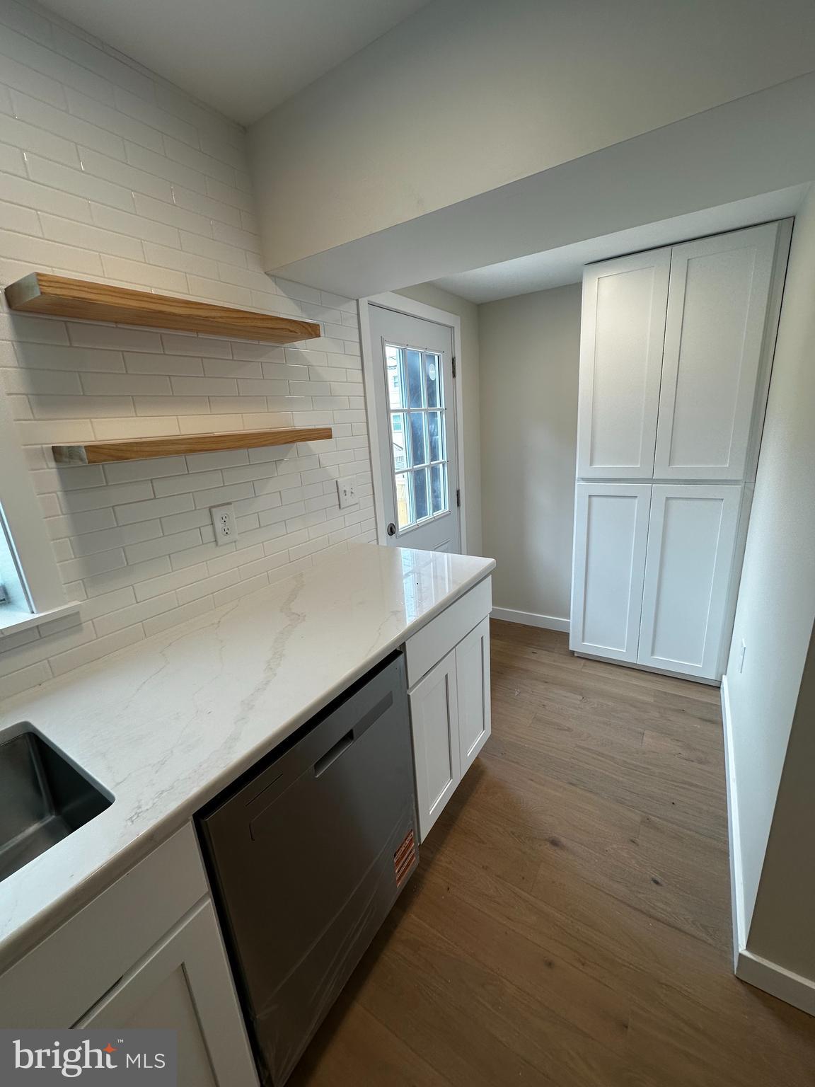 2904 S SMEDLEY STREET