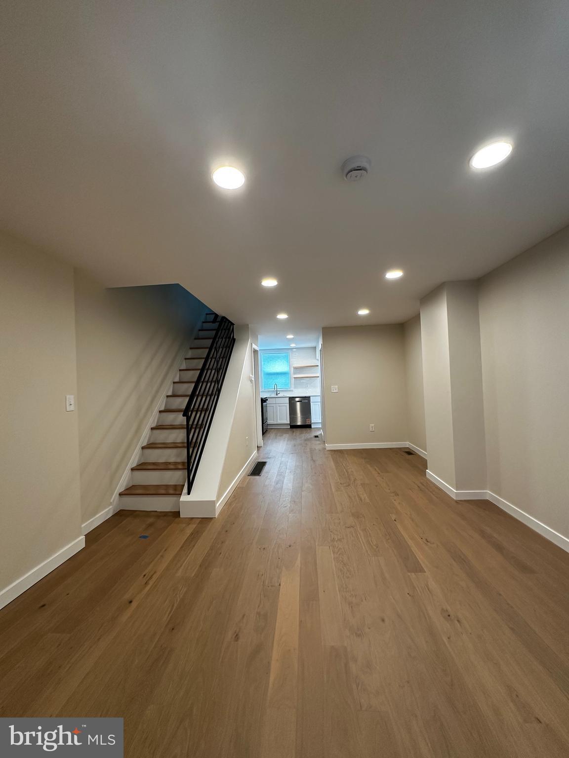 2904 S SMEDLEY STREET