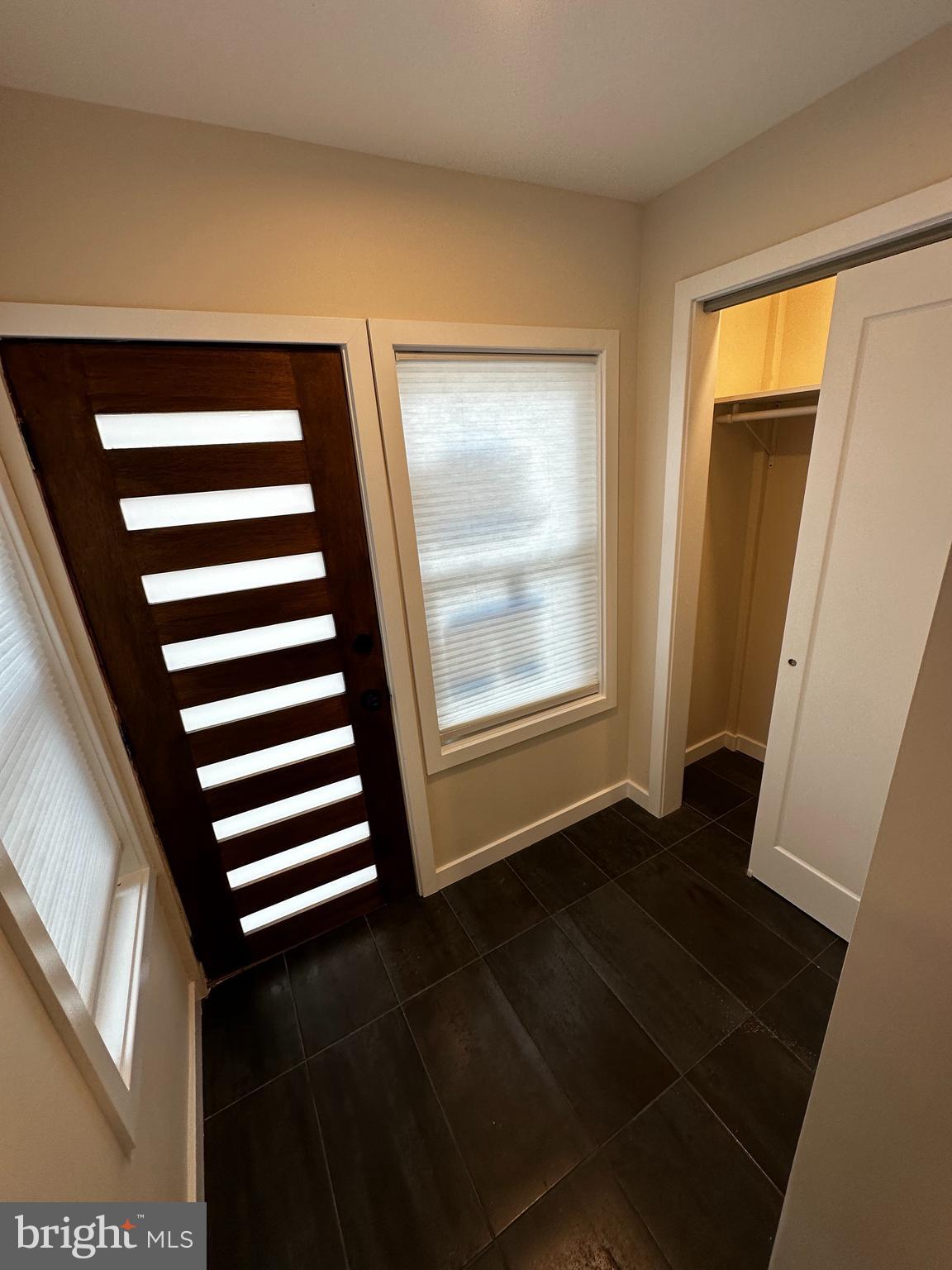 2904 S SMEDLEY STREET