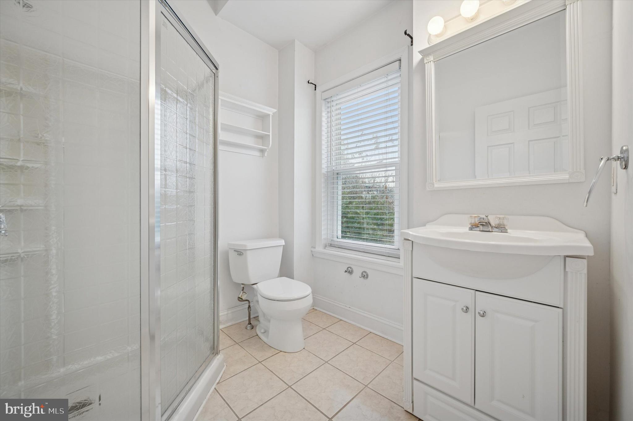 4383 MANAYUNK AVENUE