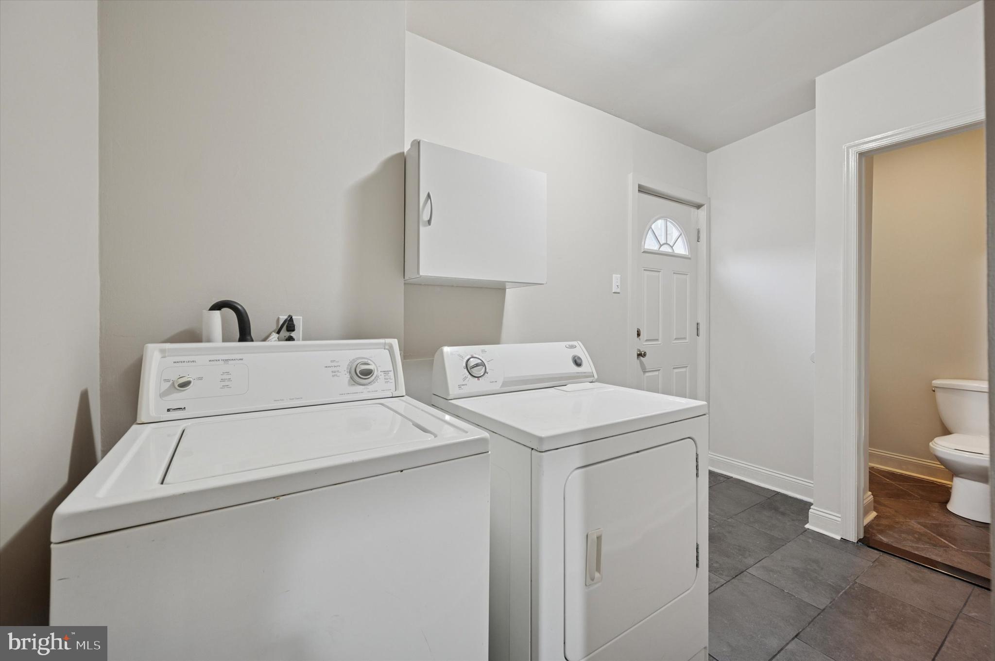 4383 MANAYUNK AVENUE