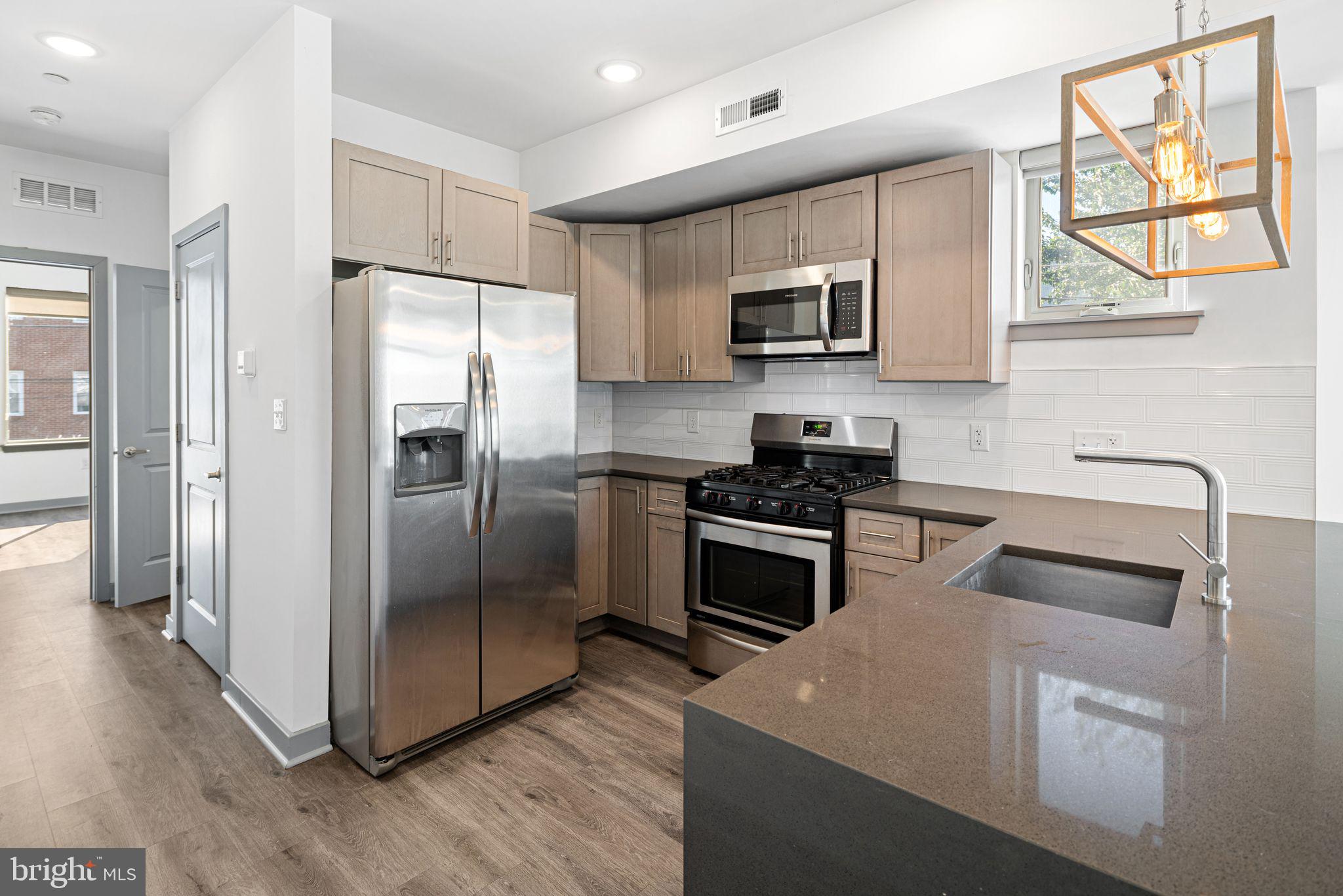 419 W BERKS STREET 2