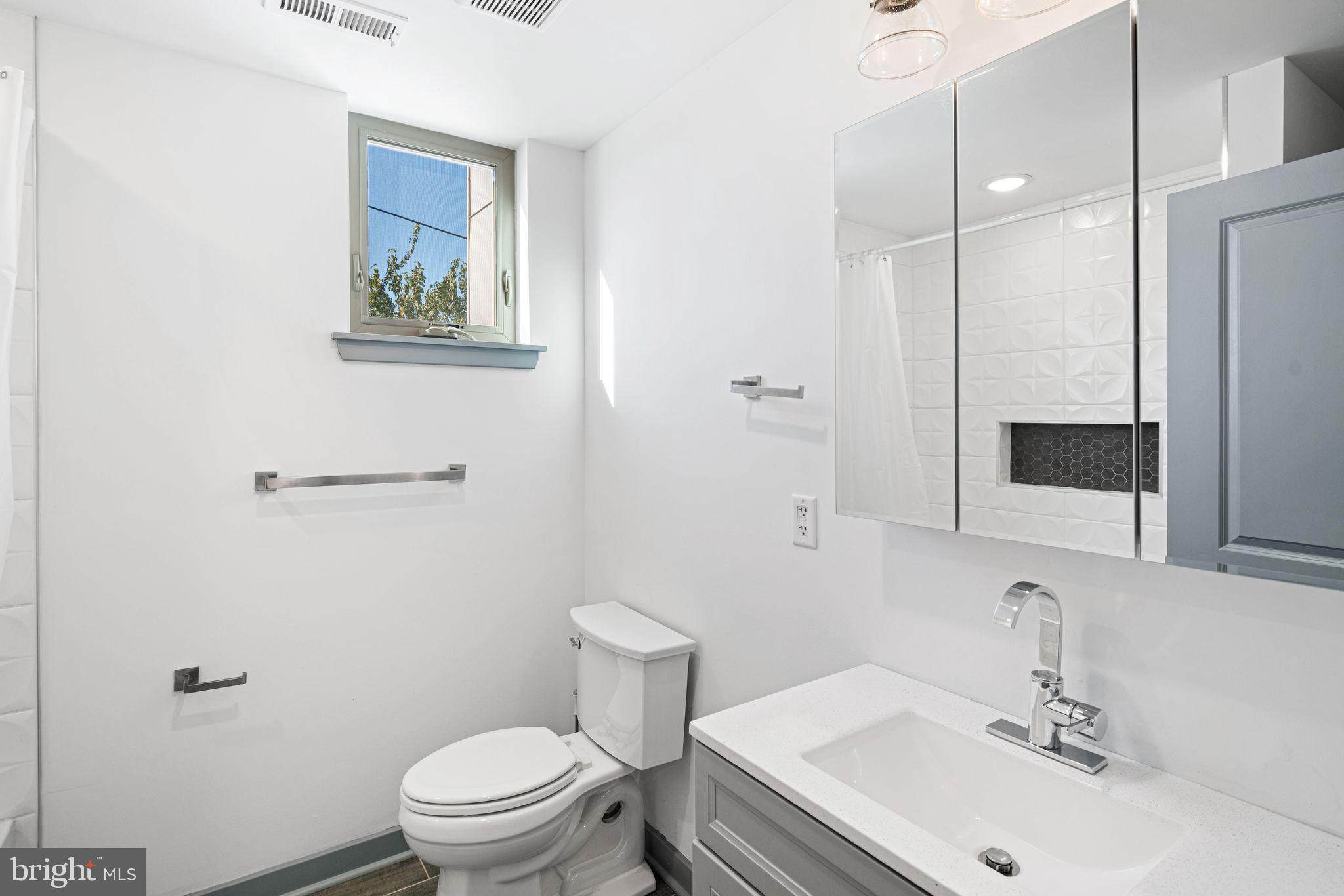 419 W BERKS STREET 2