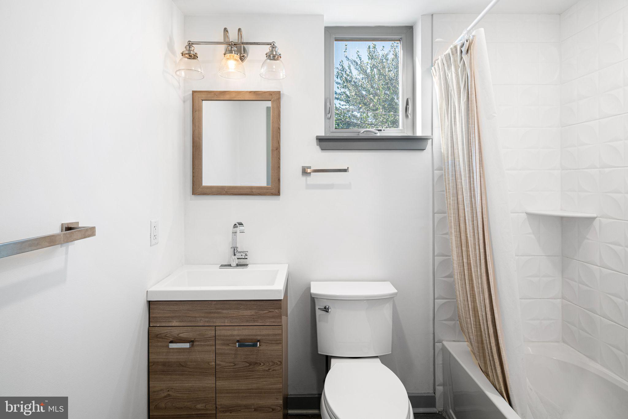 419 W BERKS STREET 2