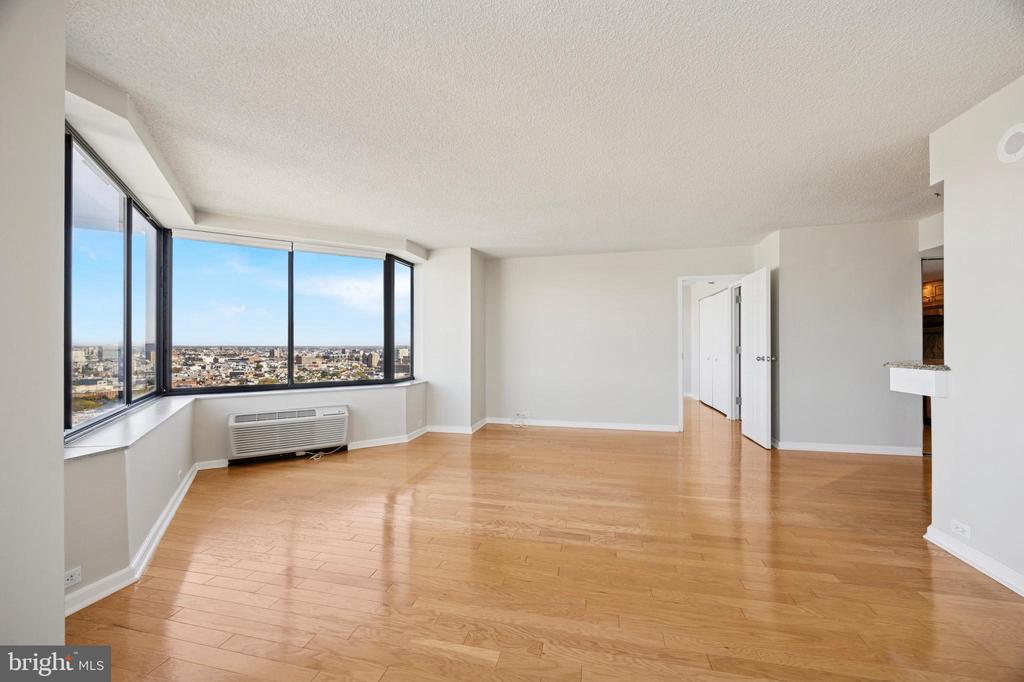 2001 HAMILTON STREET P301