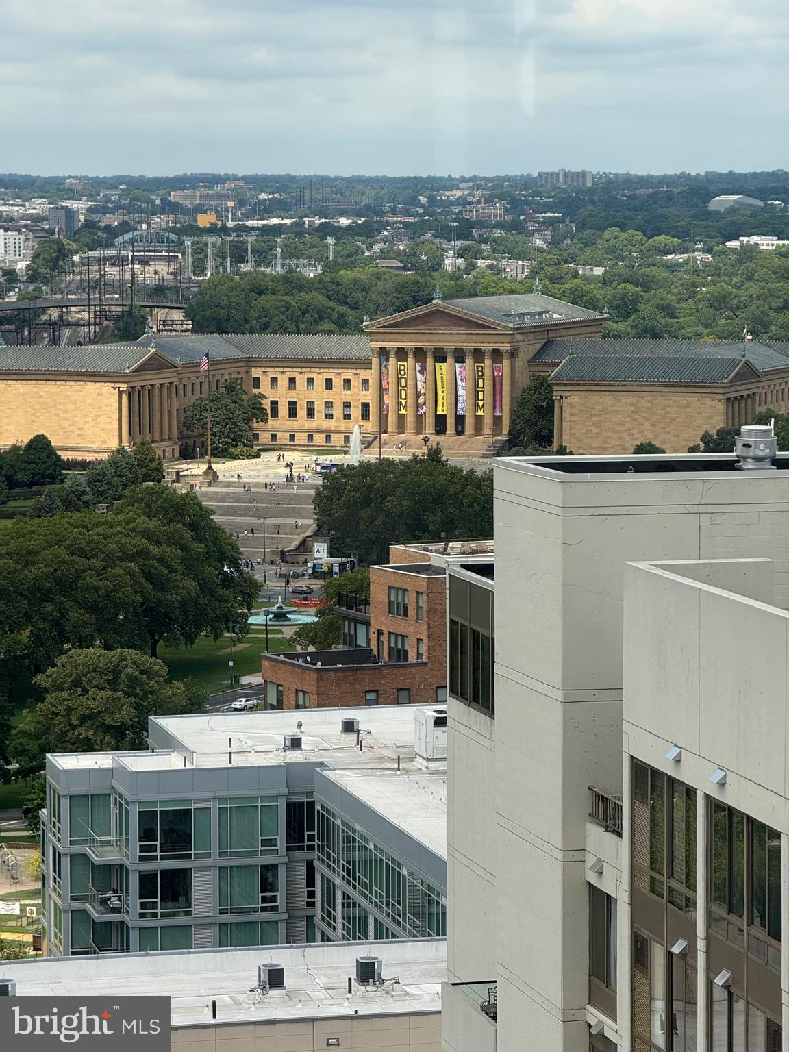 2001 HAMILTON STREET P301