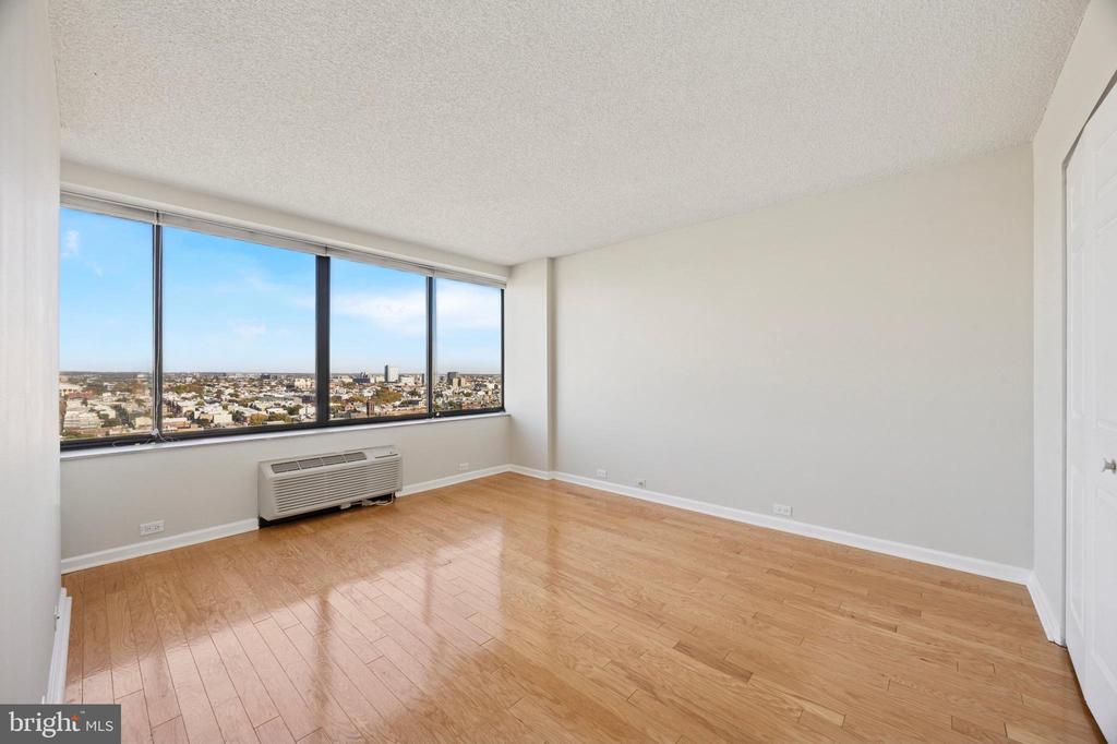 2001 HAMILTON STREET P301
