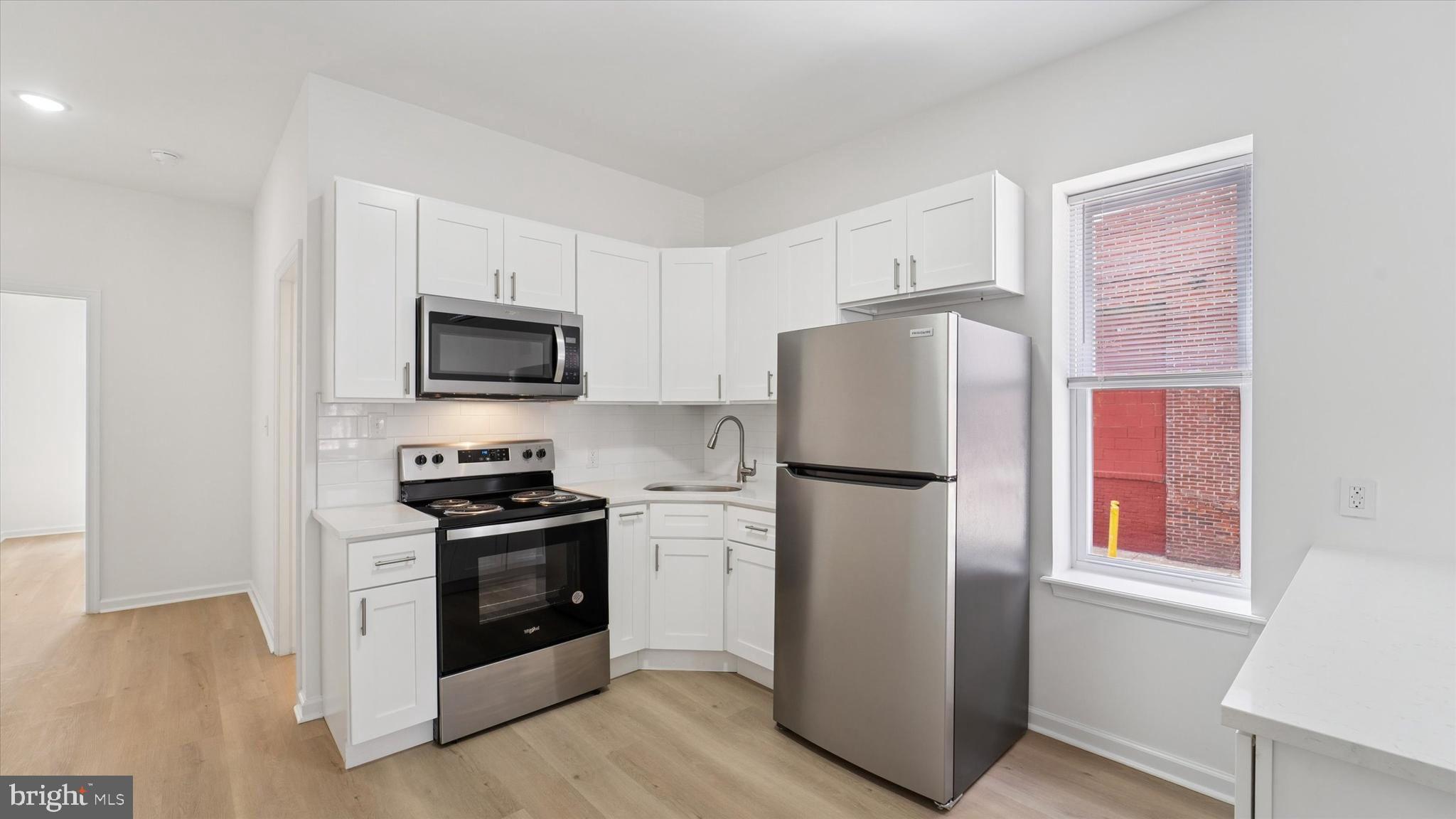 1628 W LEHIGH AVENUE