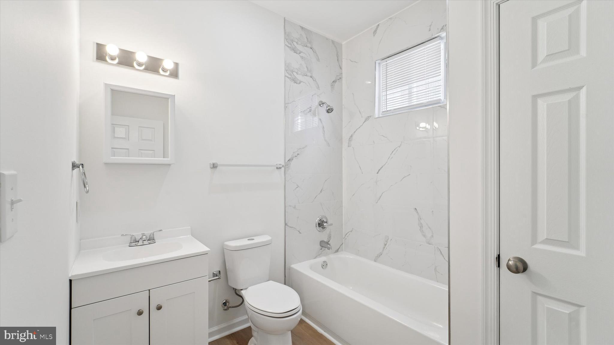 1628 W LEHIGH AVENUE