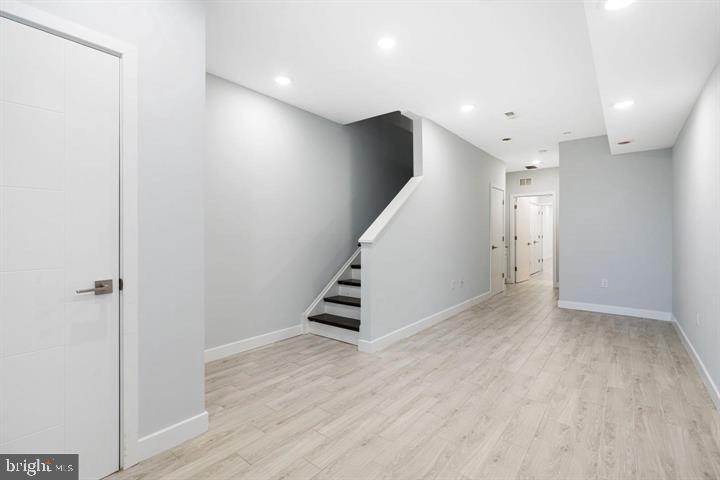 1752 N MARSHALL STREET 1