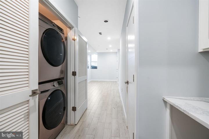 1752 N MARSHALL STREET 1