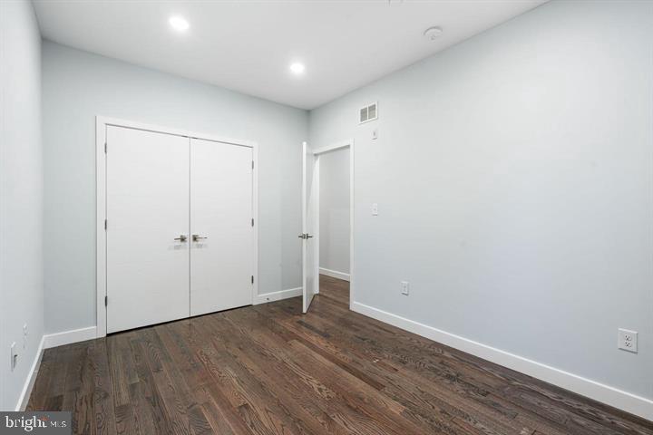 1752 N MARSHALL STREET 1