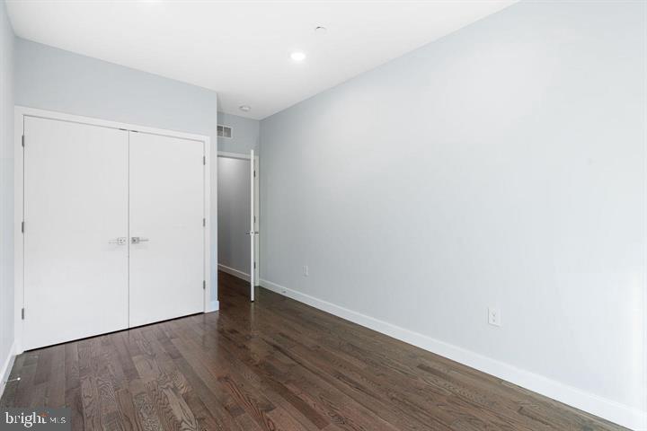 1752 N MARSHALL STREET 1