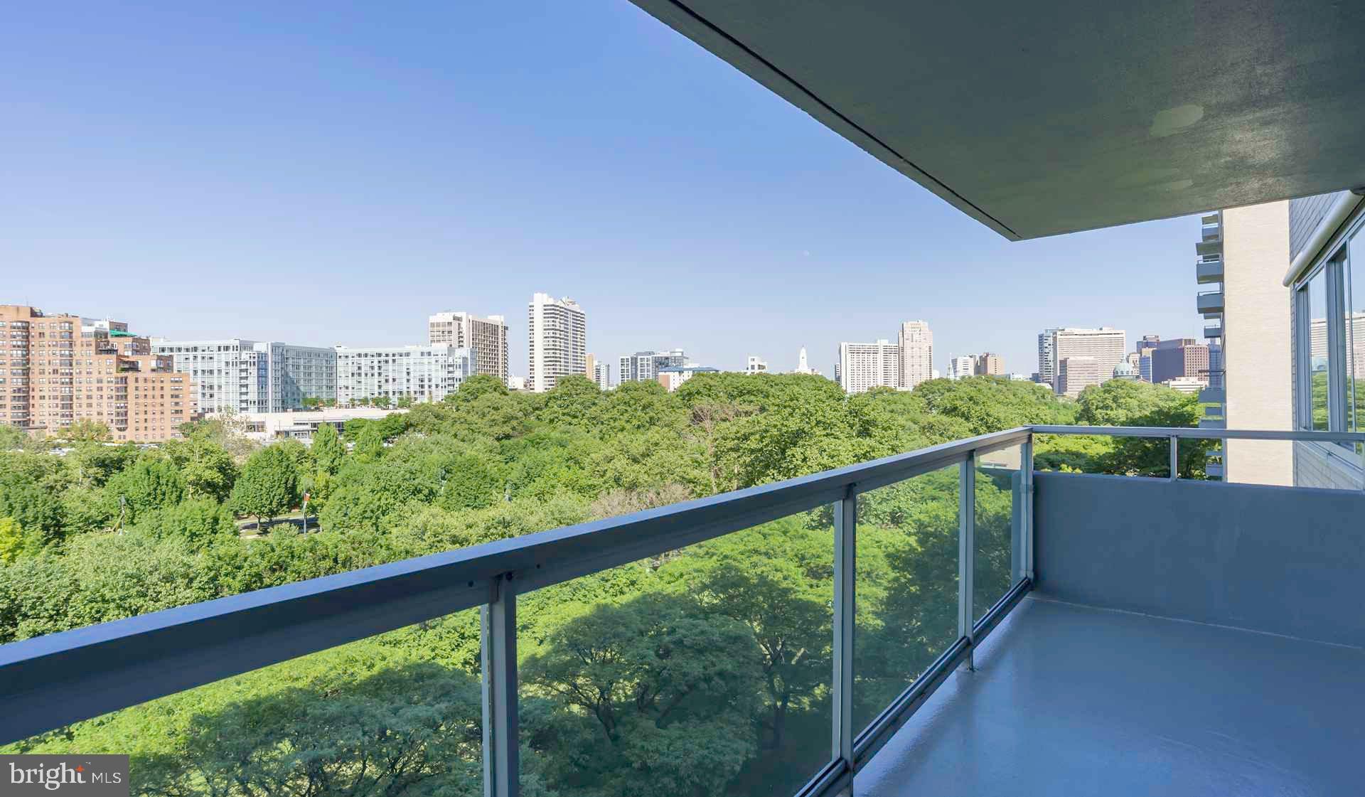 2200 BENJAMIN FRANKLIN PARKWAY 1B-W1808