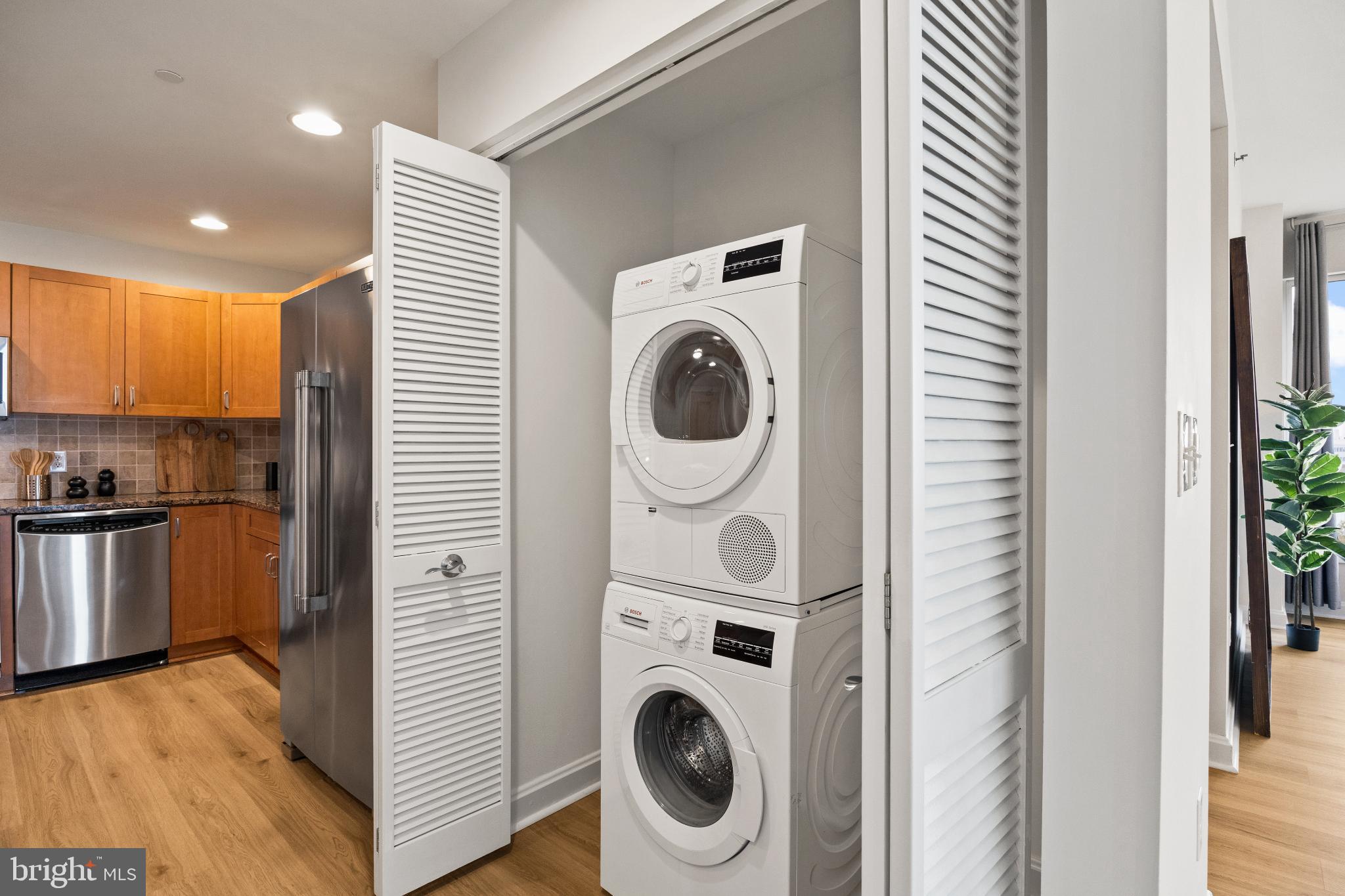 901 N PENN STREET R901