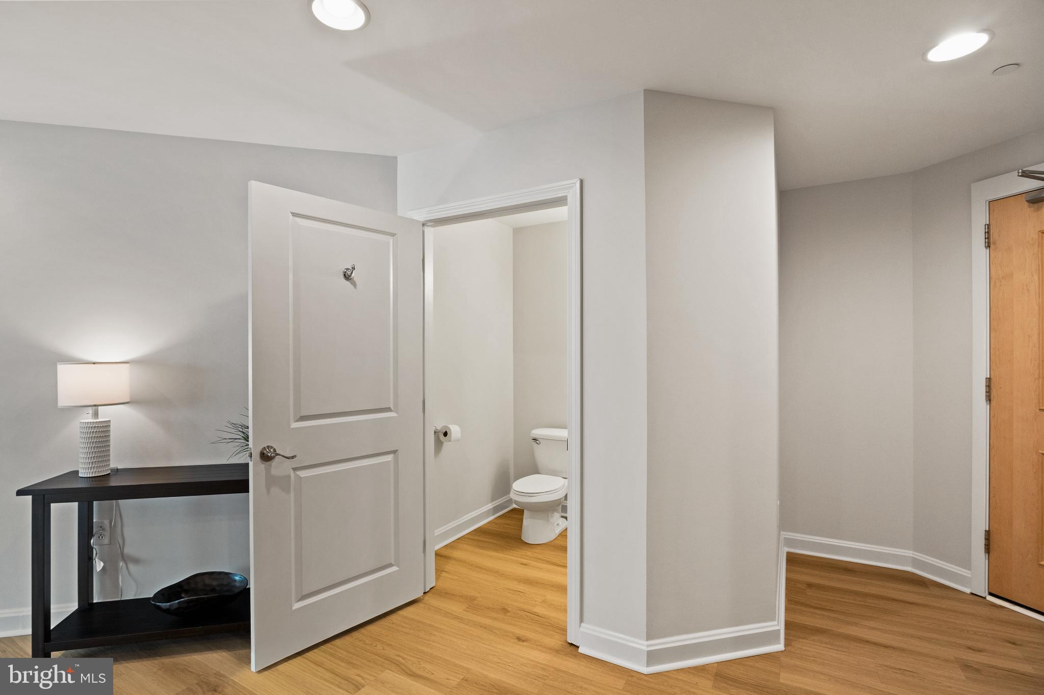 901 N PENN STREET R901