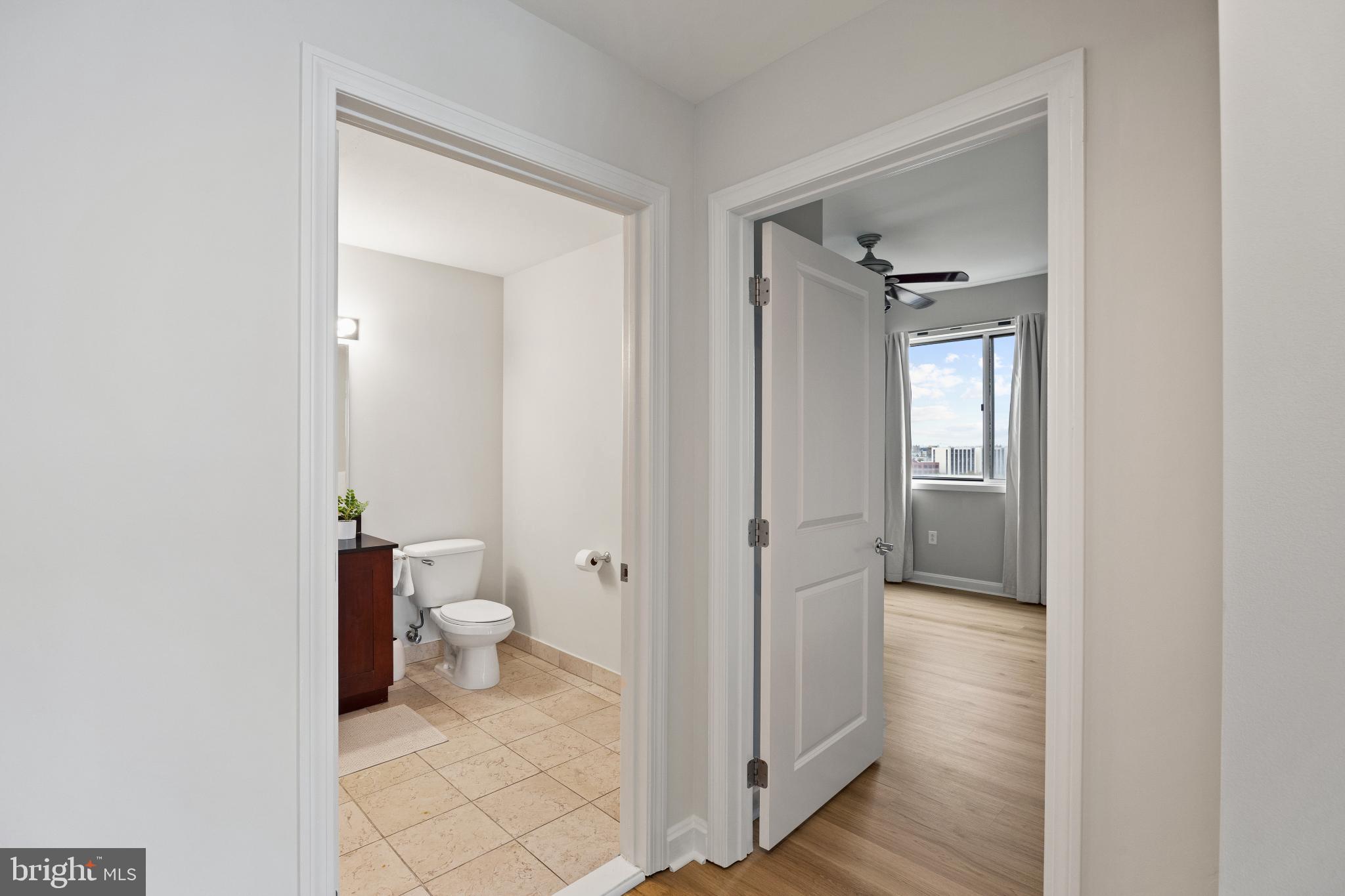 901 N PENN STREET R901