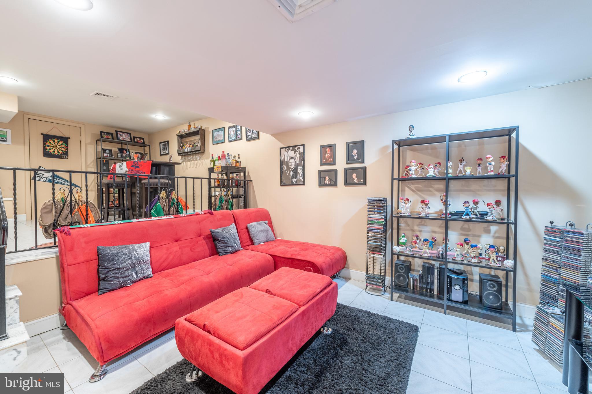 1926 FORRESTAL STREET