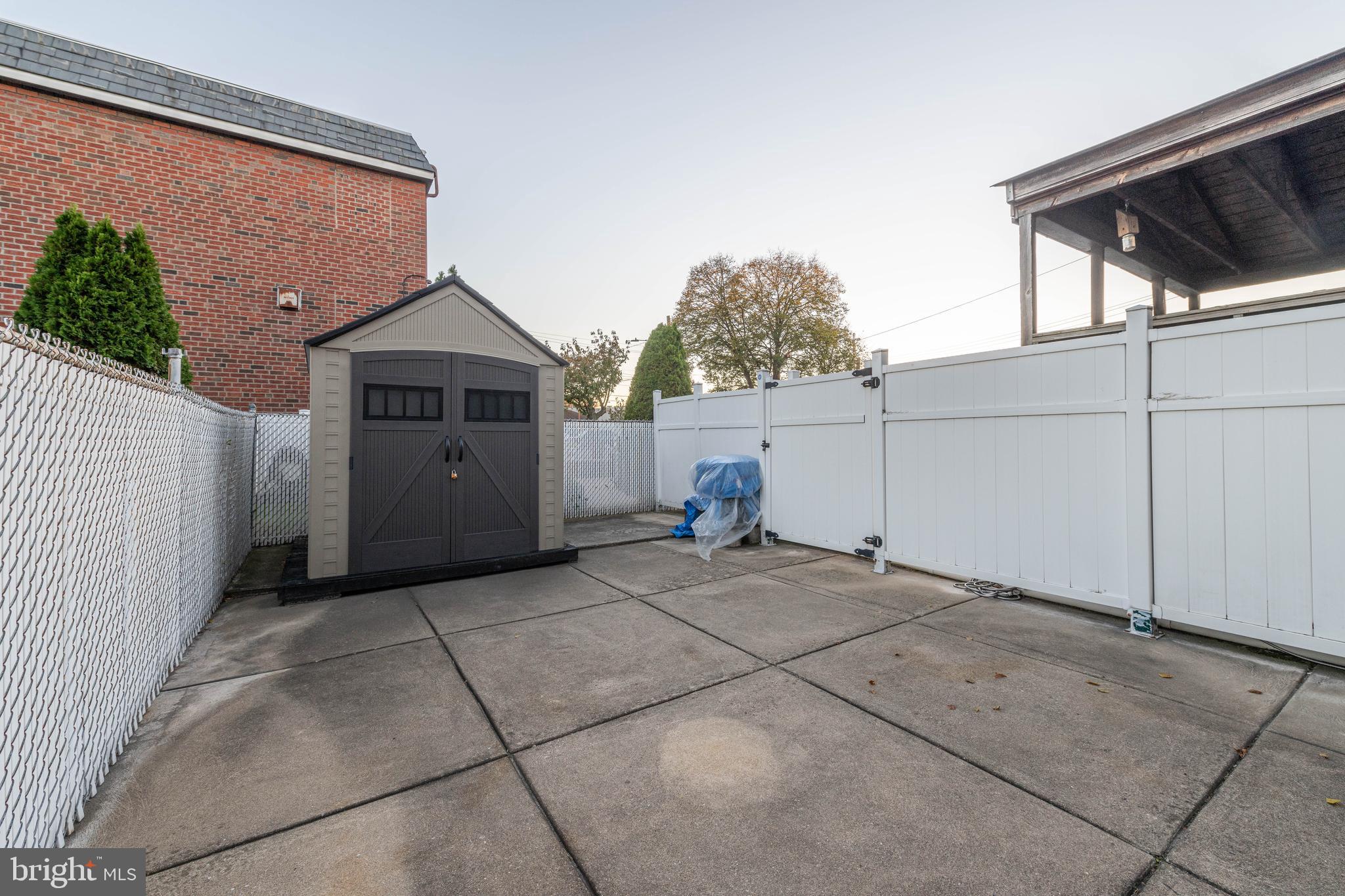 1926 FORRESTAL STREET