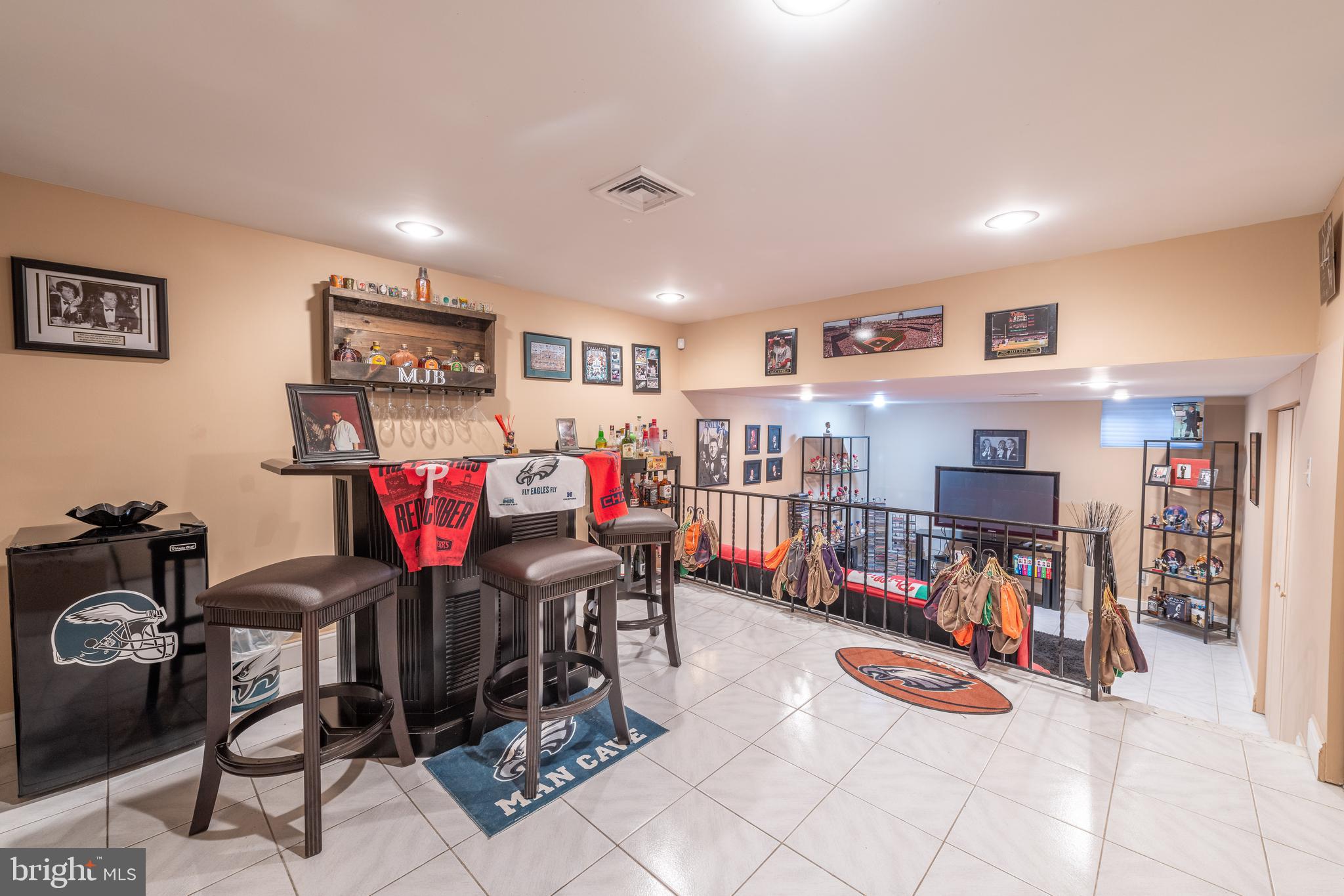 1926 FORRESTAL STREET