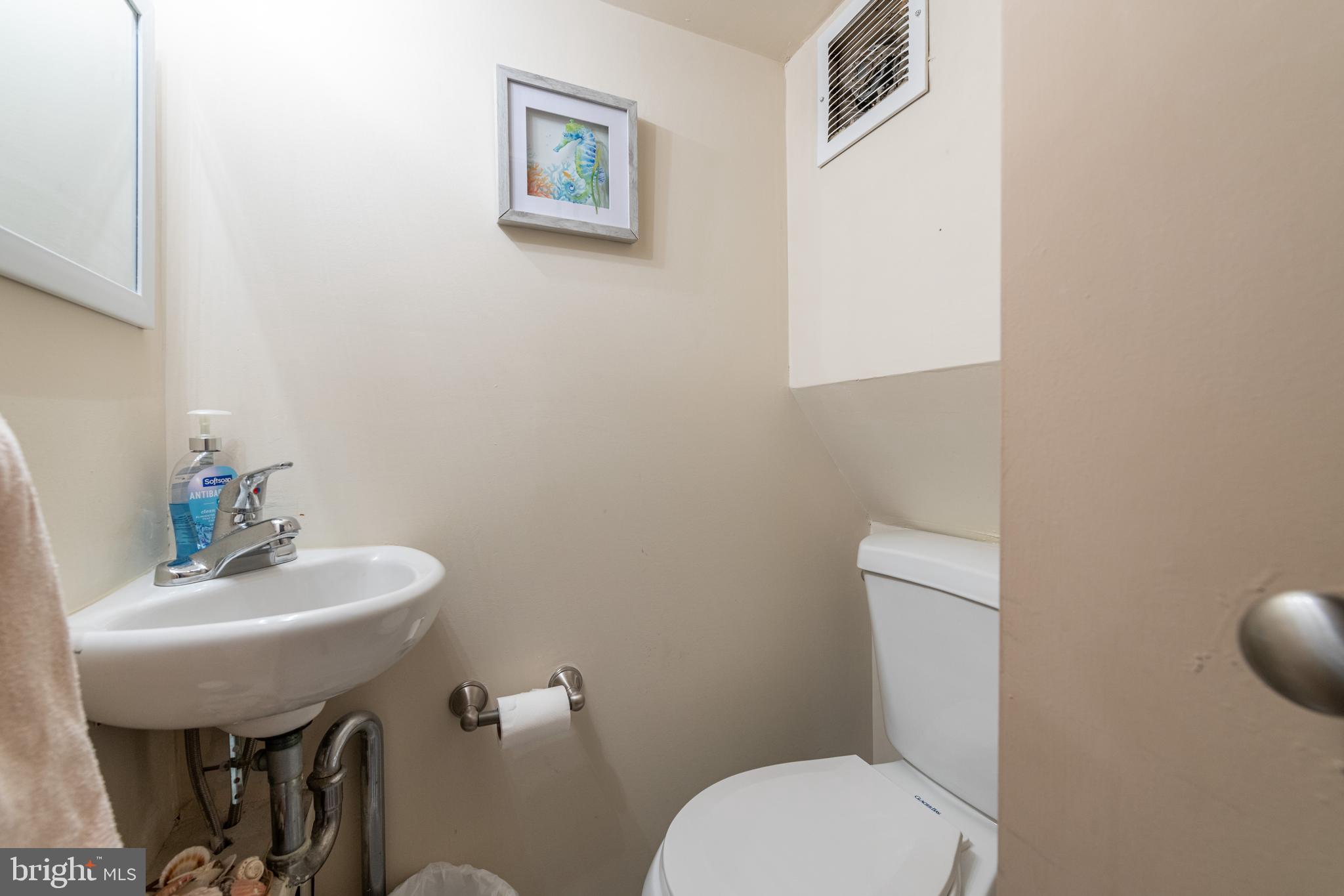 1926 FORRESTAL STREET