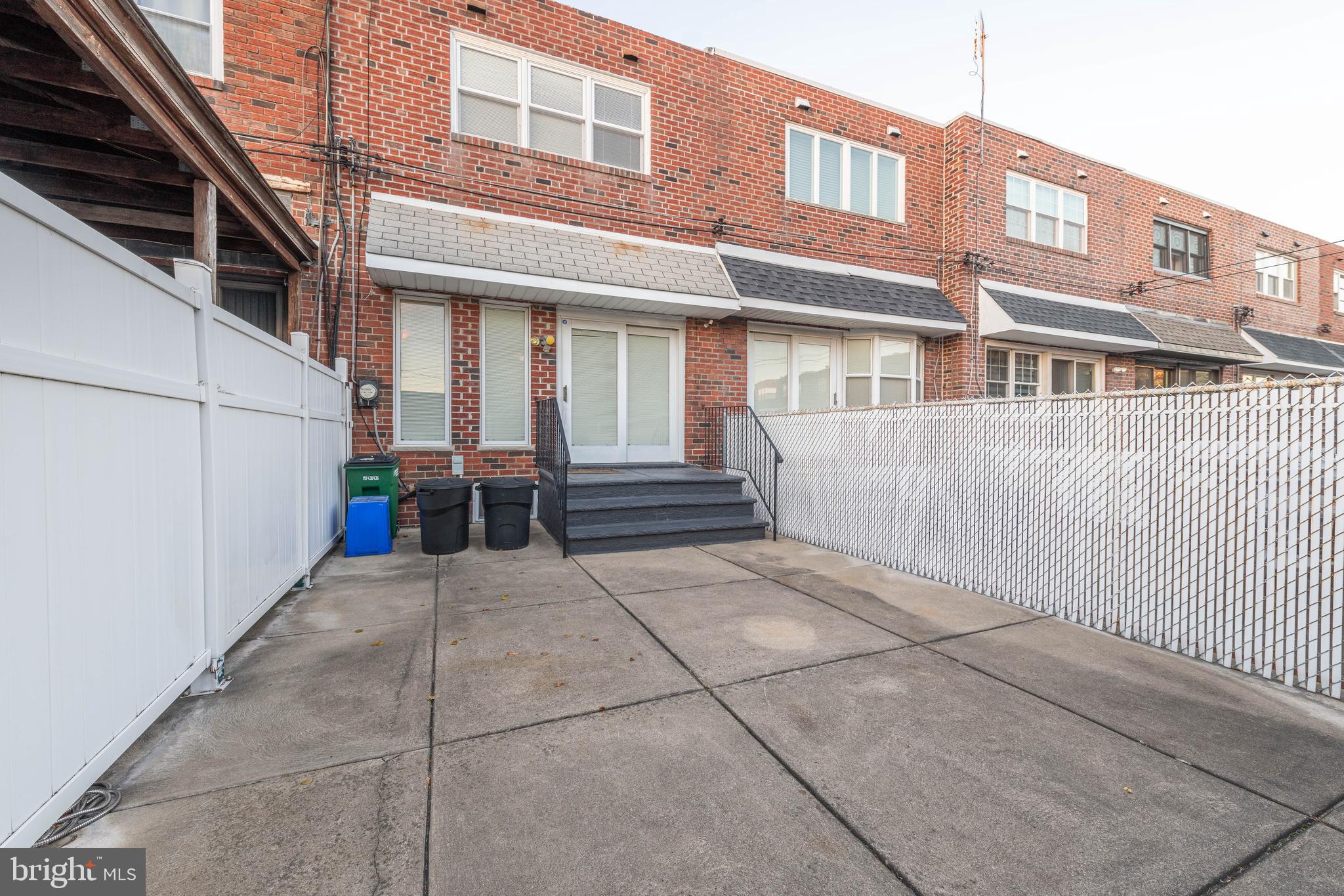 1926 FORRESTAL STREET