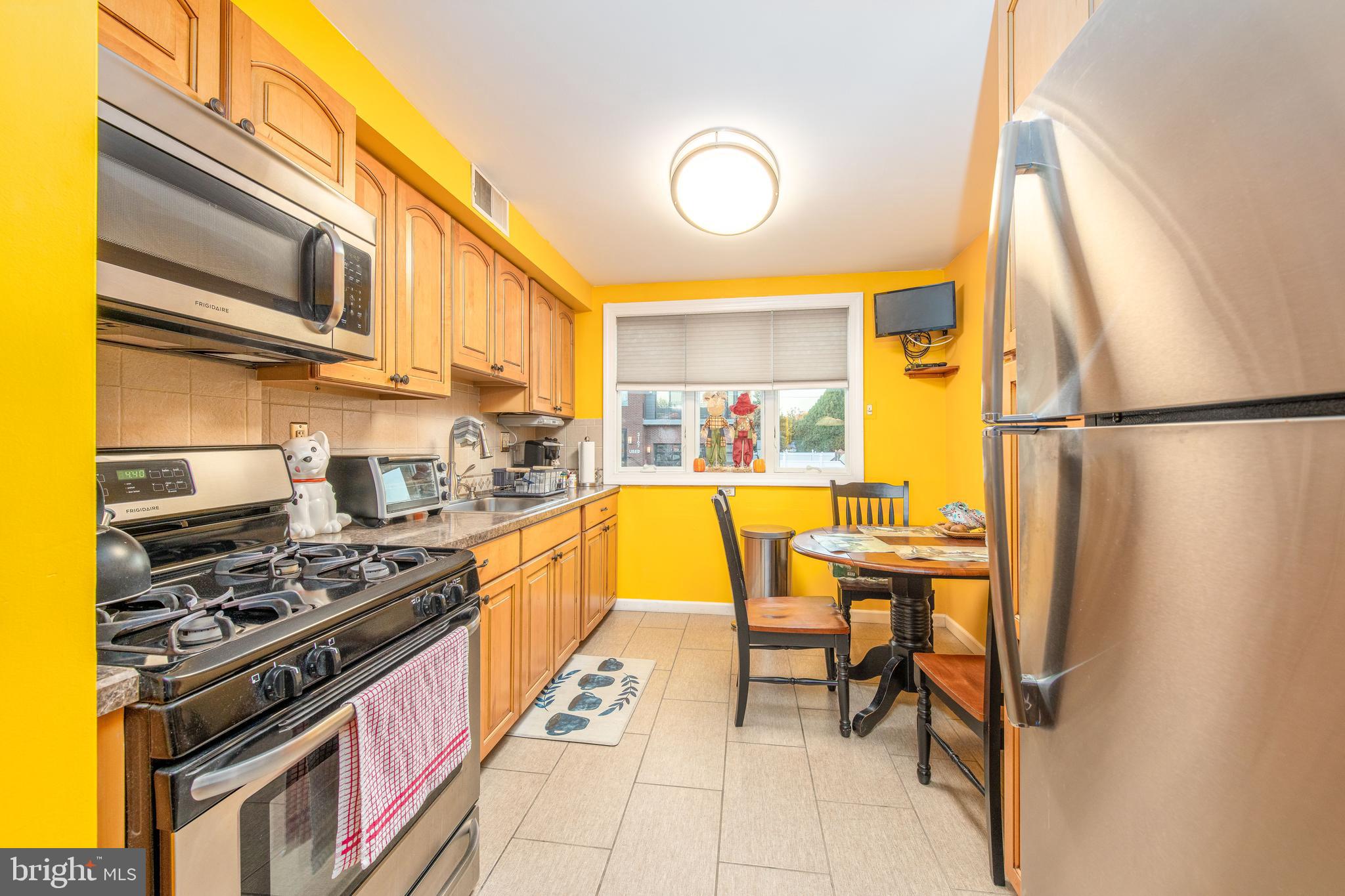 1926 FORRESTAL STREET