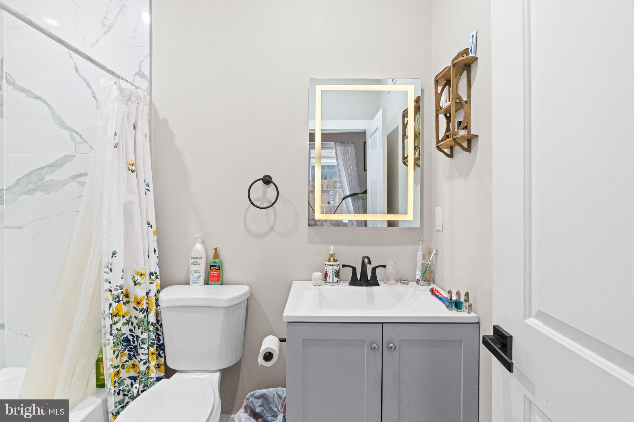 2234 W MASTER STREET 1