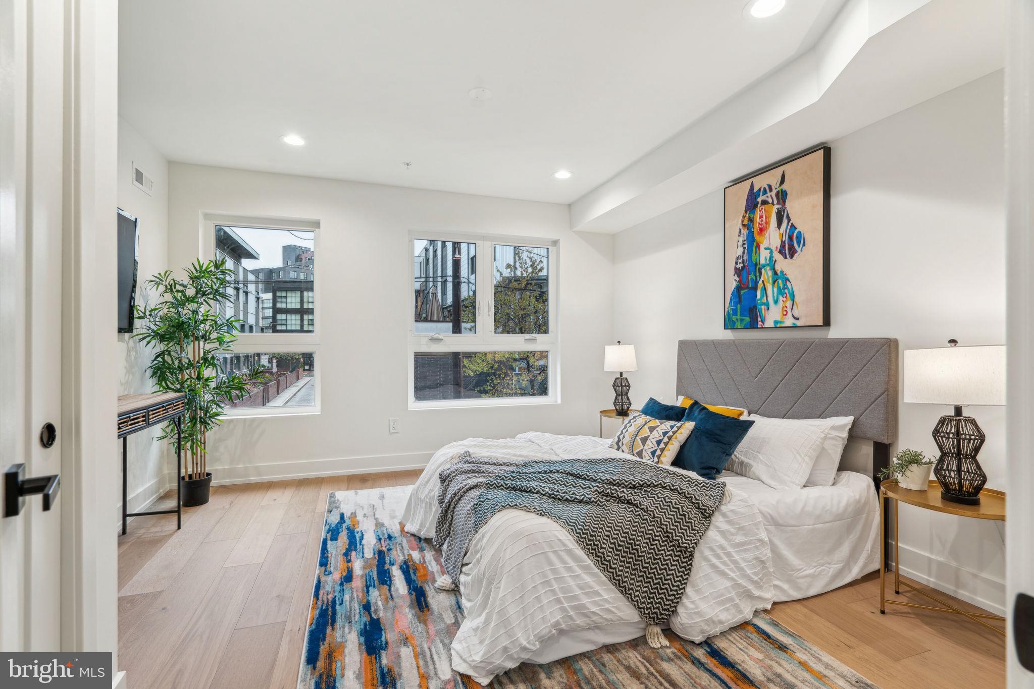 1106 N BODINE STREET