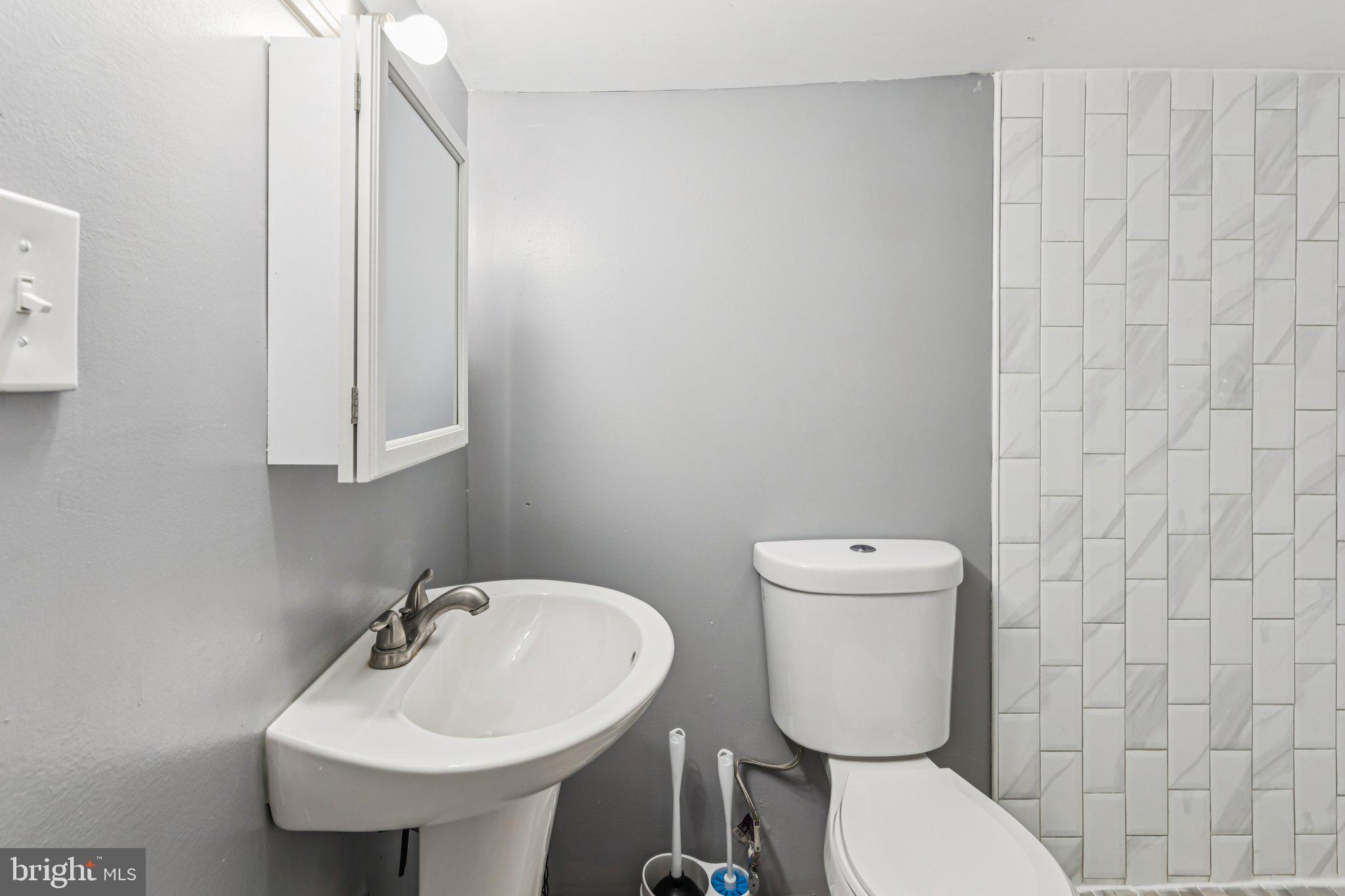 722 N SHEDWICK STREET