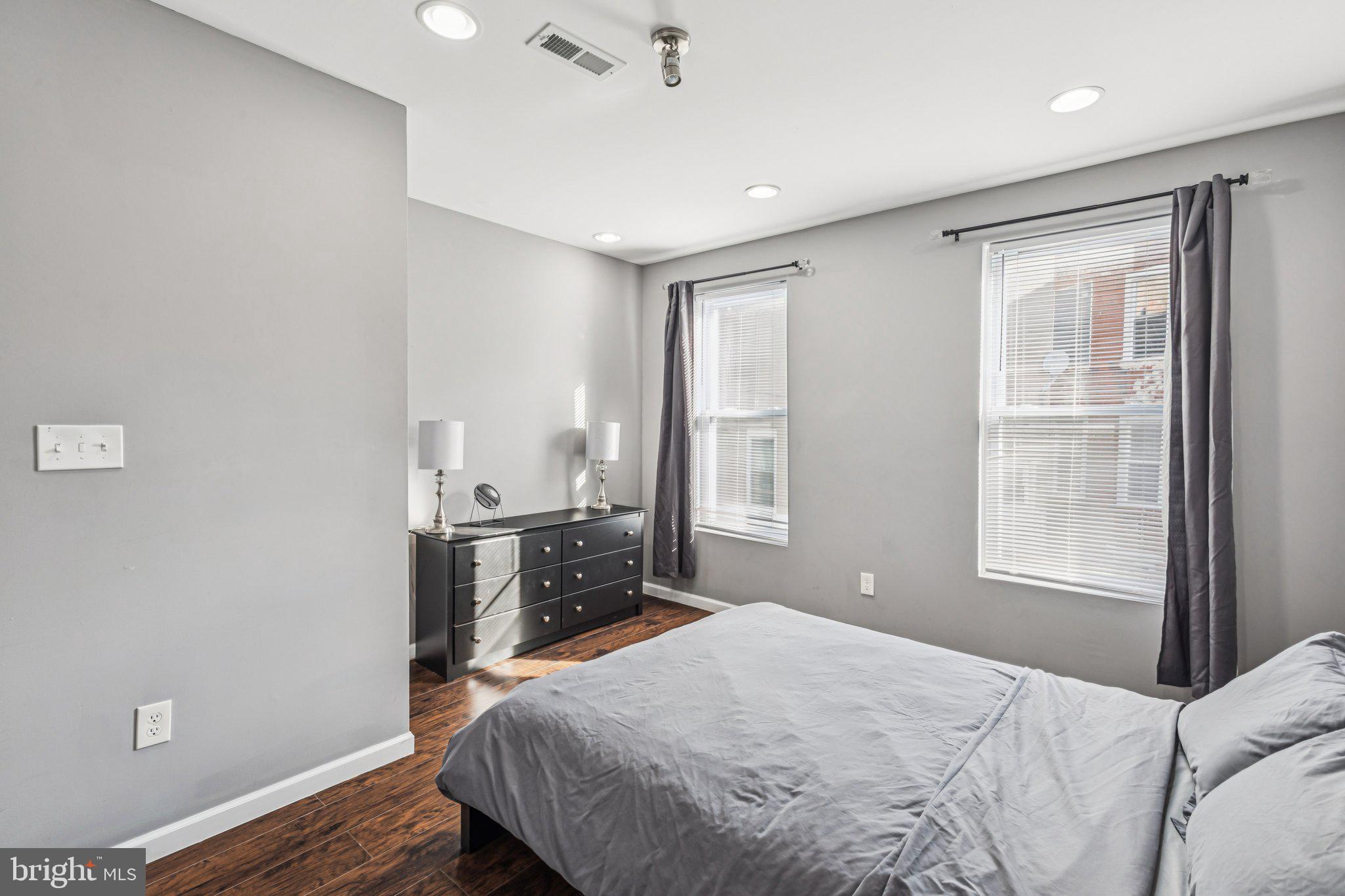 722 N SHEDWICK STREET