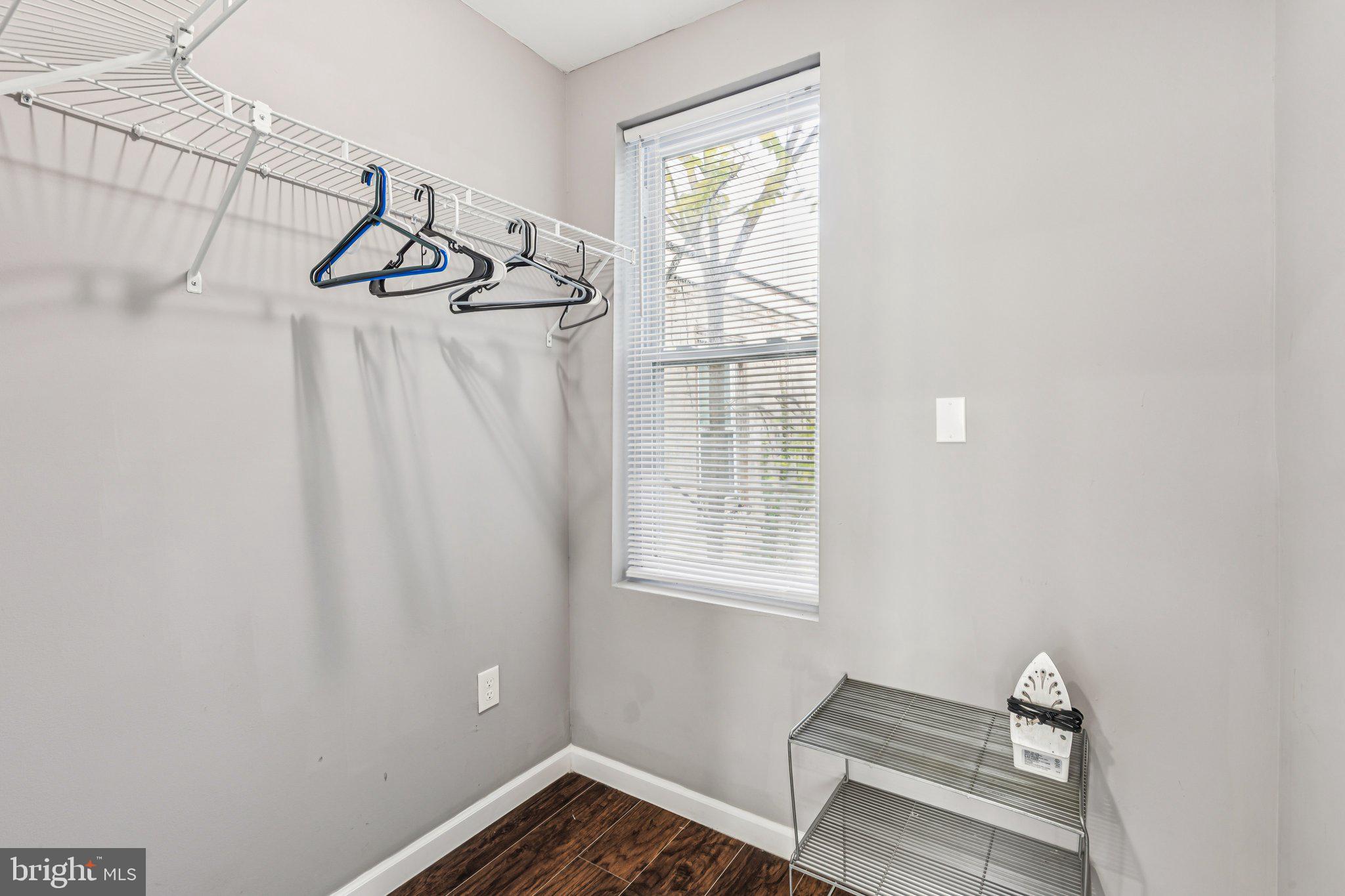 722 N SHEDWICK STREET