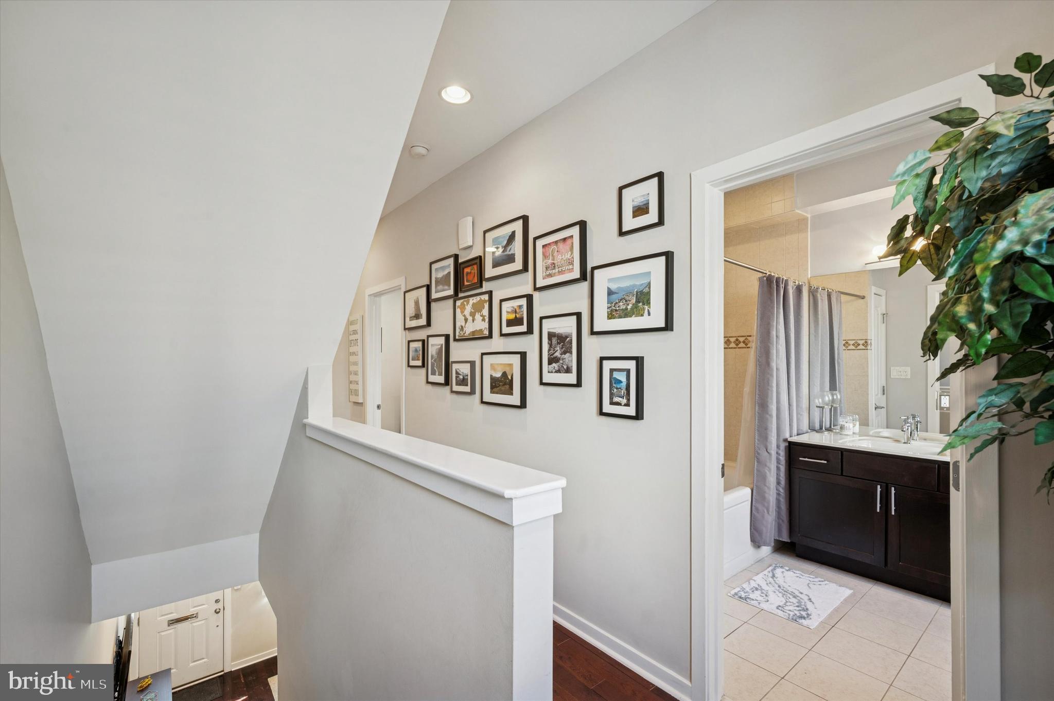 1008 S BOUVIER STREET