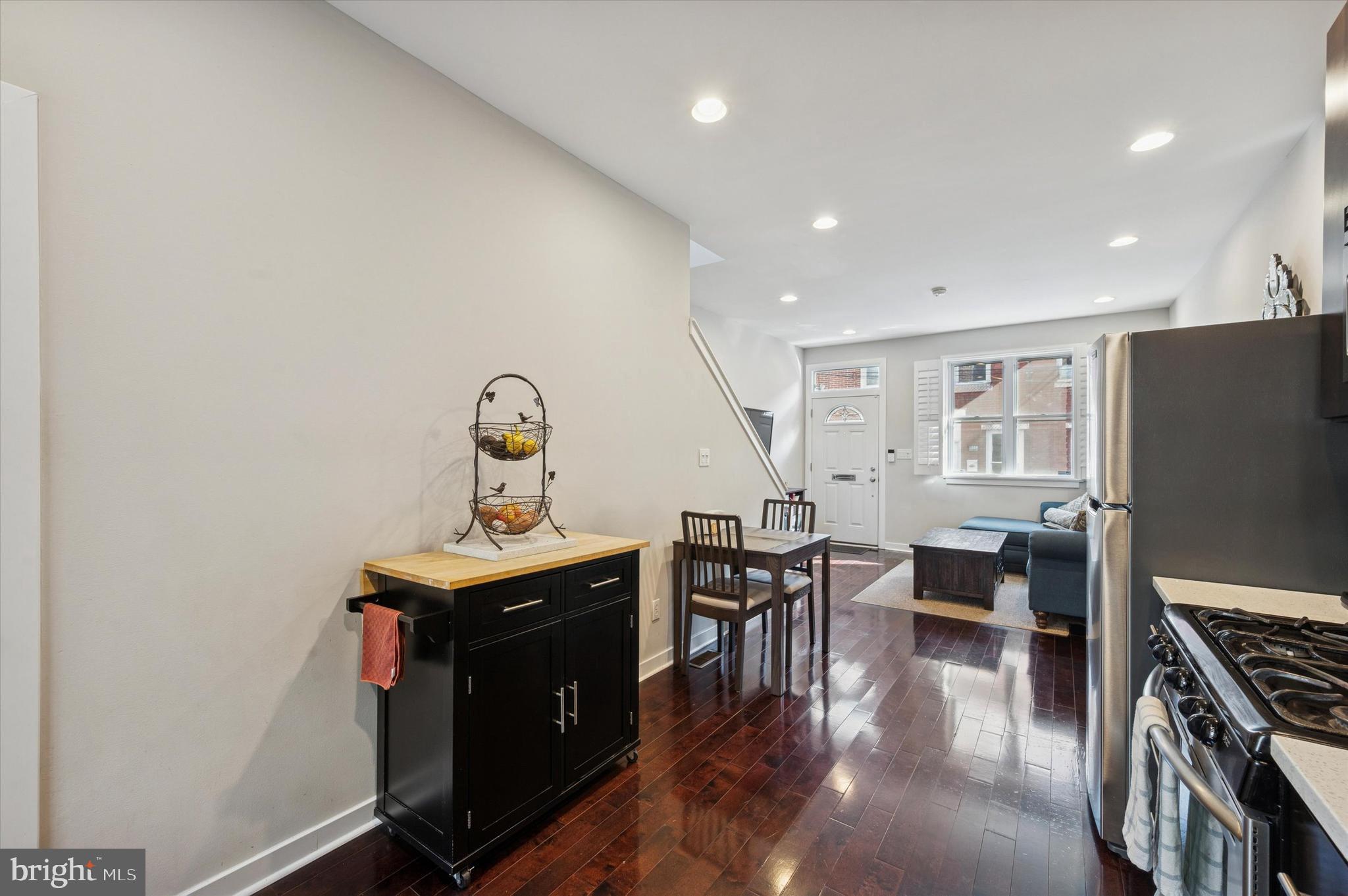 1008 S BOUVIER STREET