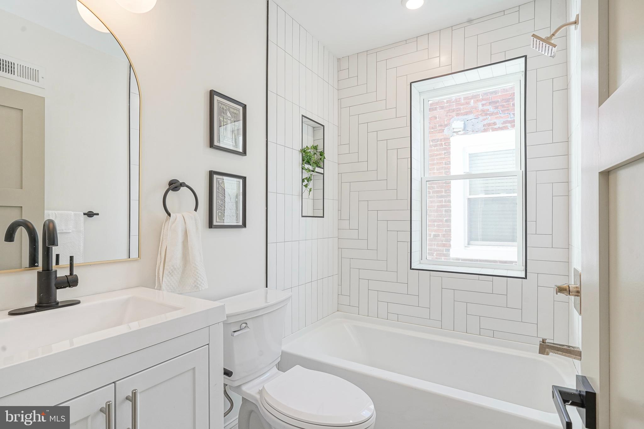 5224 DELANCEY STREET