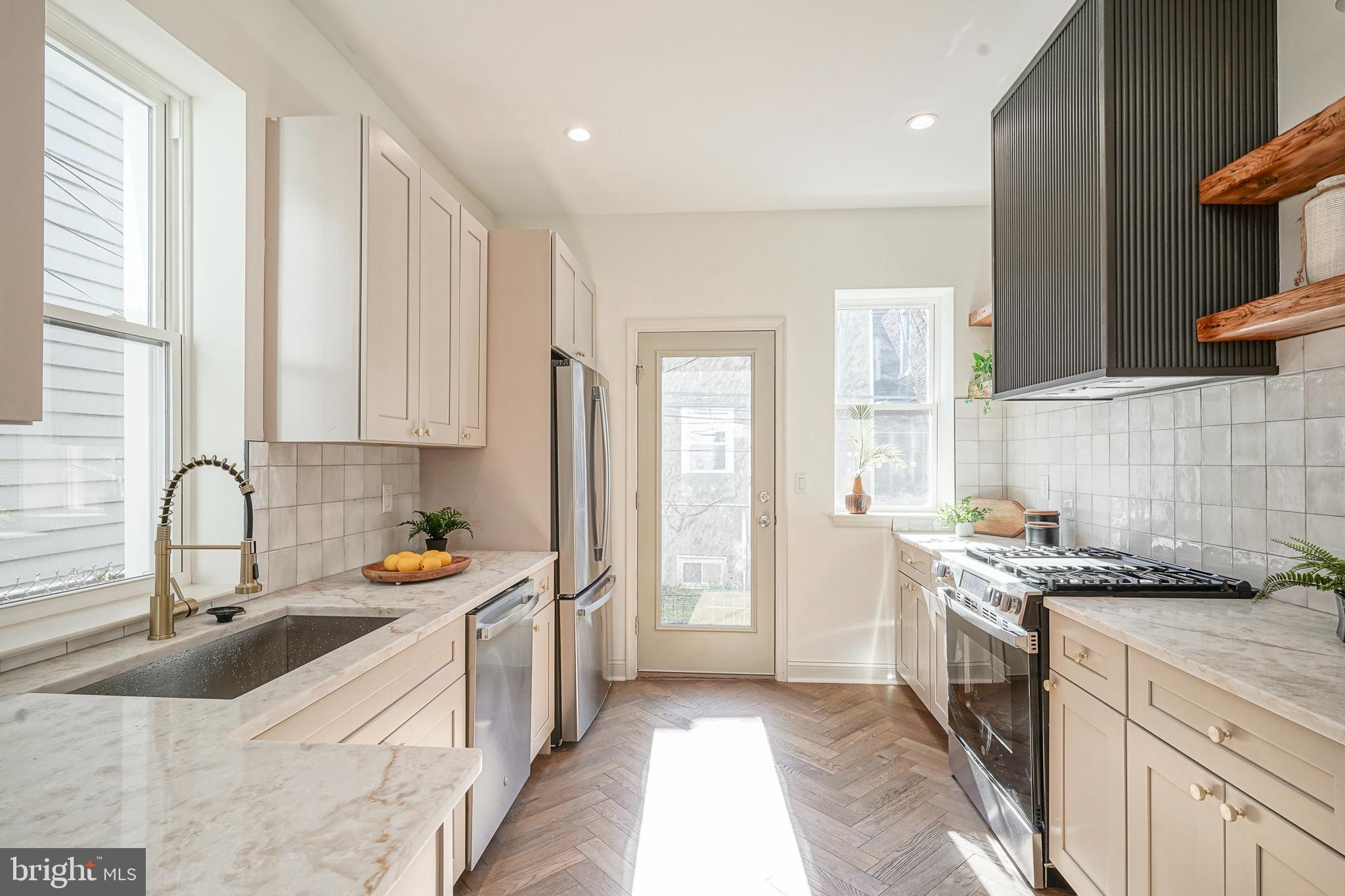 5224 DELANCEY STREET