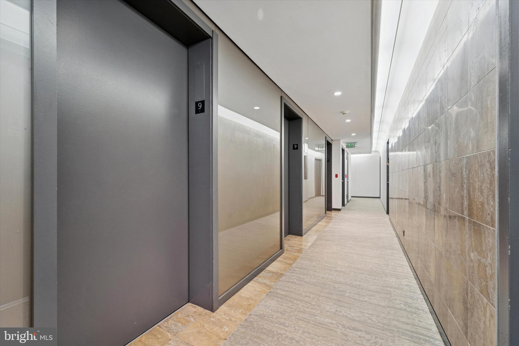 220 LOCUST STREET 9HS