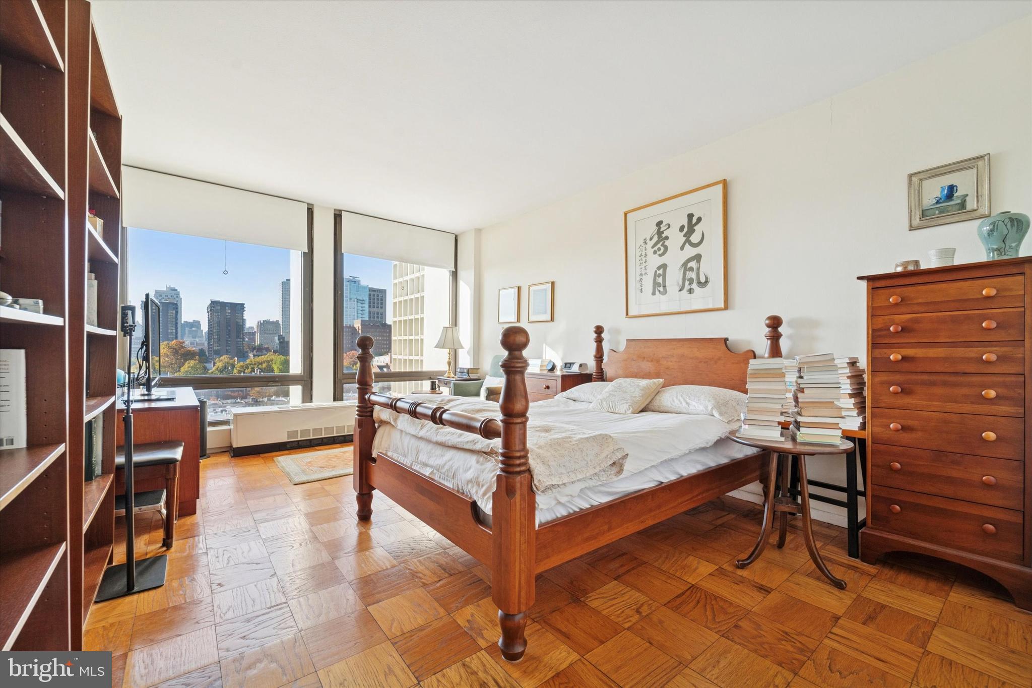 220 LOCUST STREET 9HS