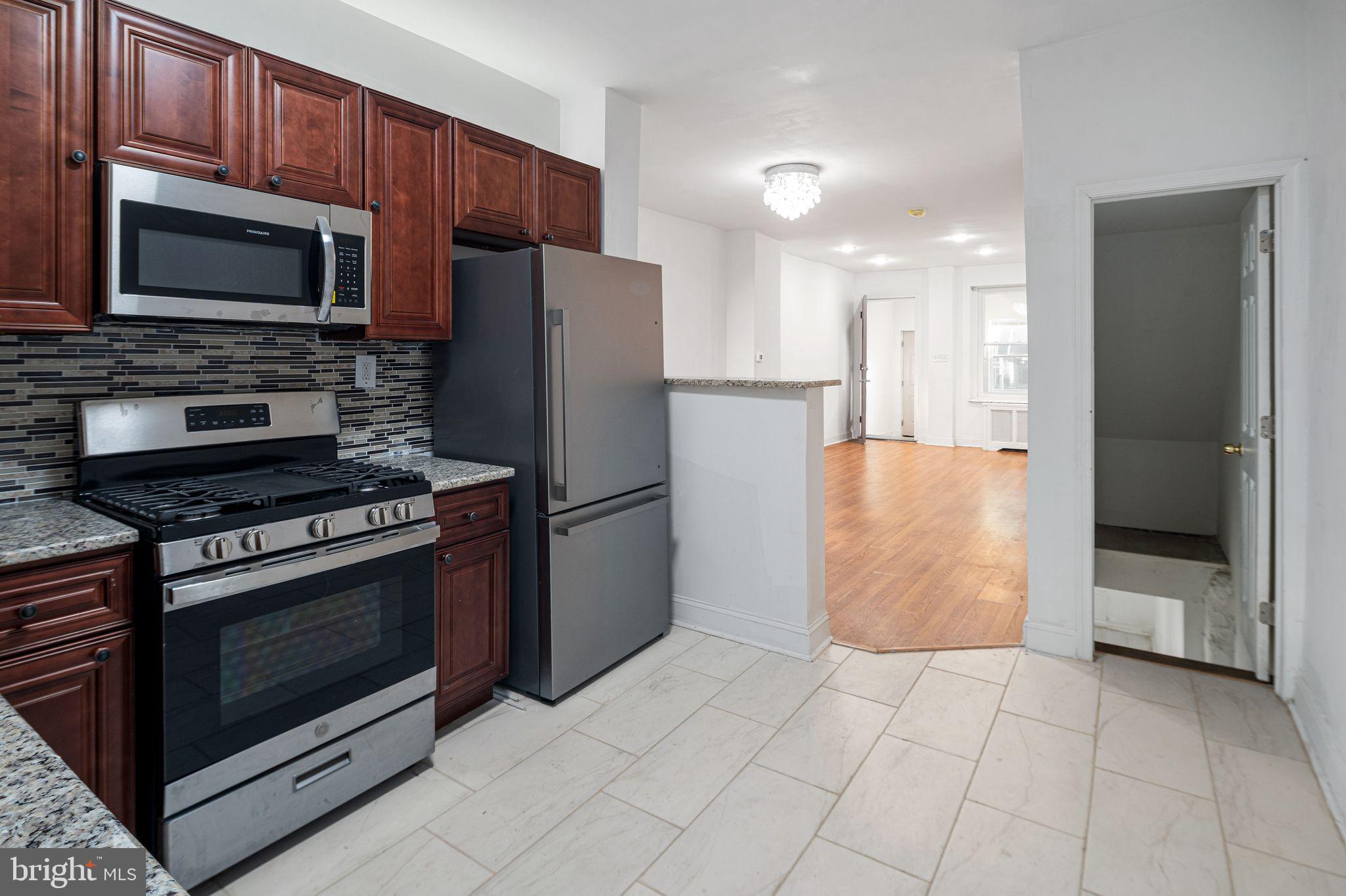 5717 PEMBERTON STREET