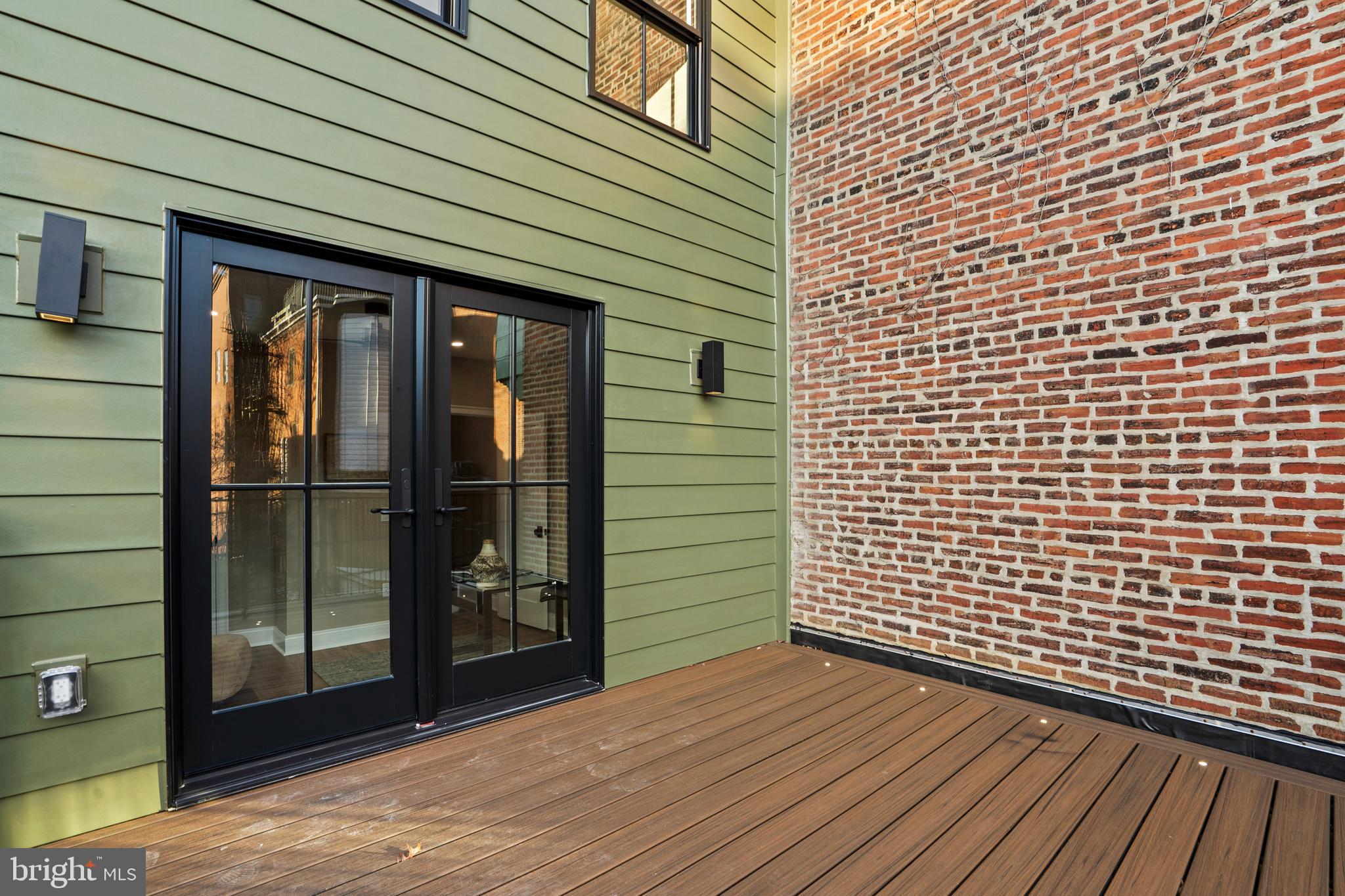 2214 MOUNT VERNON STREET